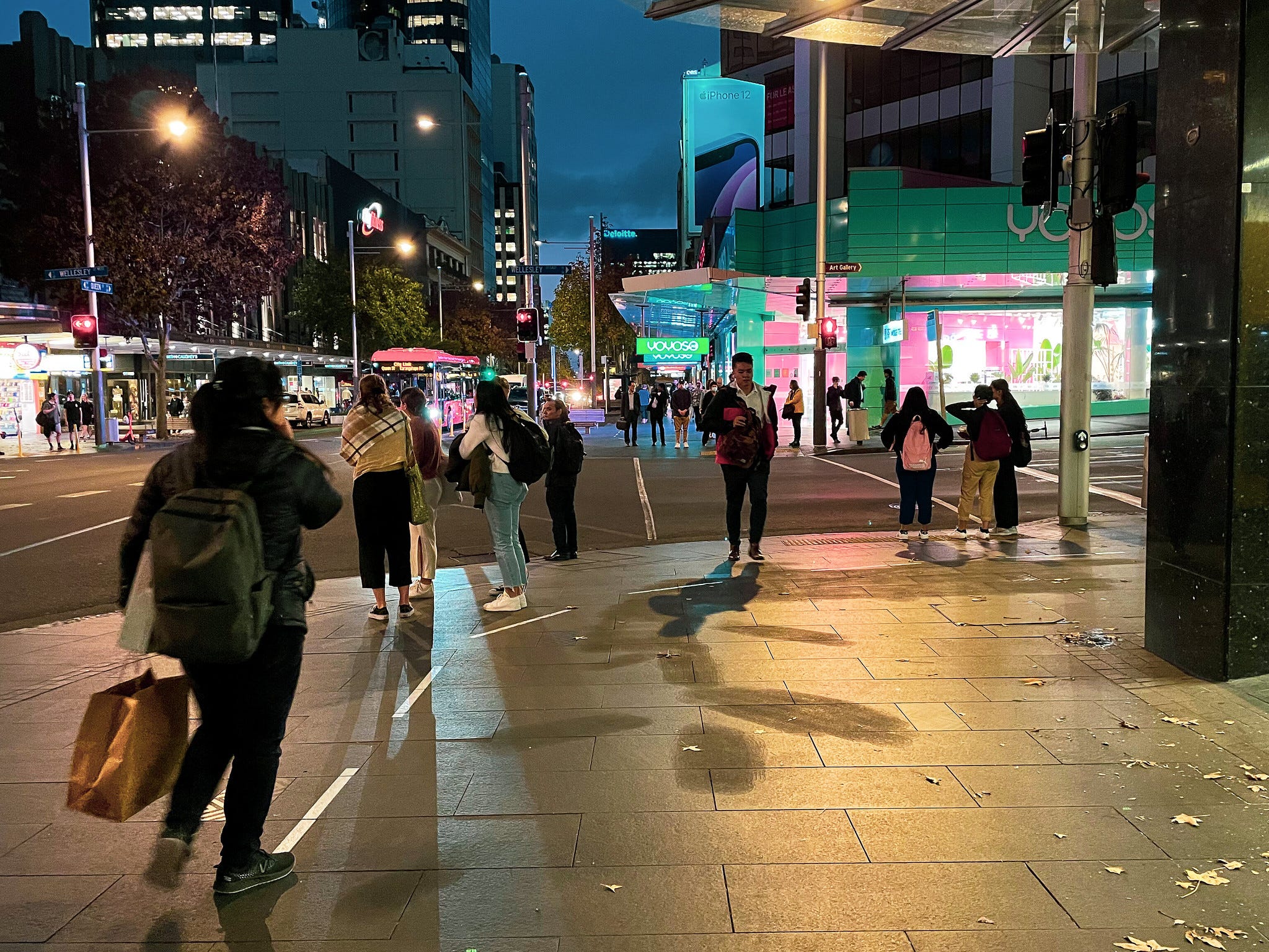 Dawn Chorus: Overcrowded and under-invested country chooses unlimited migration episode artwork