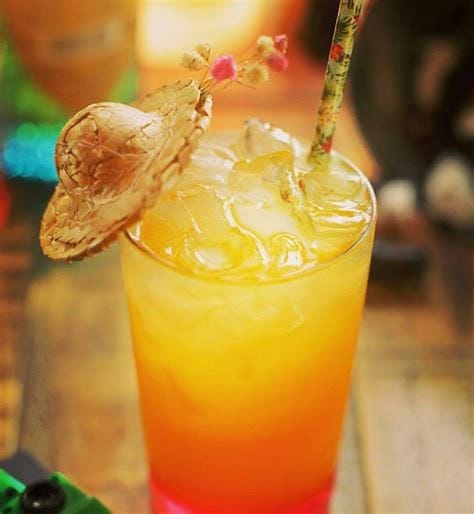 Its a Tequila Sunrise Golf Tour @DoubleWideCap @hfrfromthefloor wonders about the Food Plant Conspiratorial fires. $ZW_F $ZC_F off $ZS_F holding as Ukraine grows and exports, despite saber rattling. episode artwork