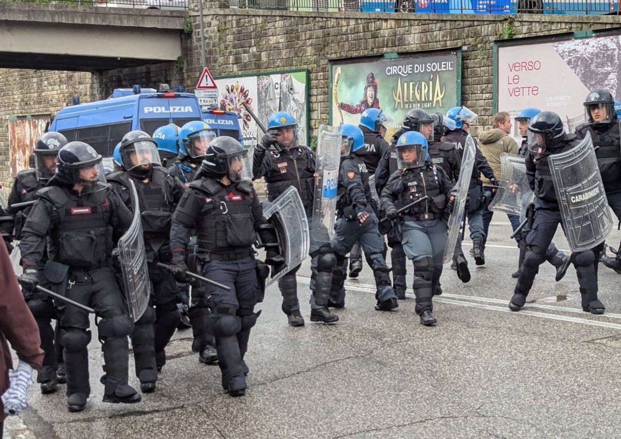 Una sicurezza minacciosa
