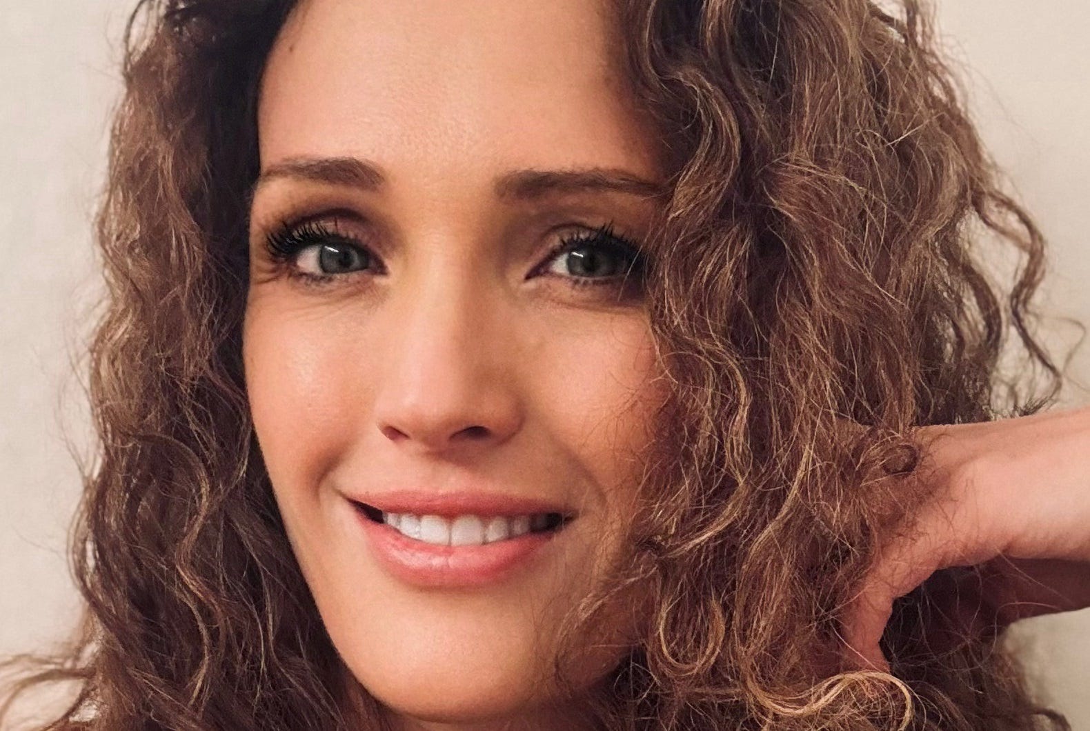 From Pharmacy to Functional Medicine to Healing from Orthorexia Through Intuitive Eating with Sarah-Jane Garcia