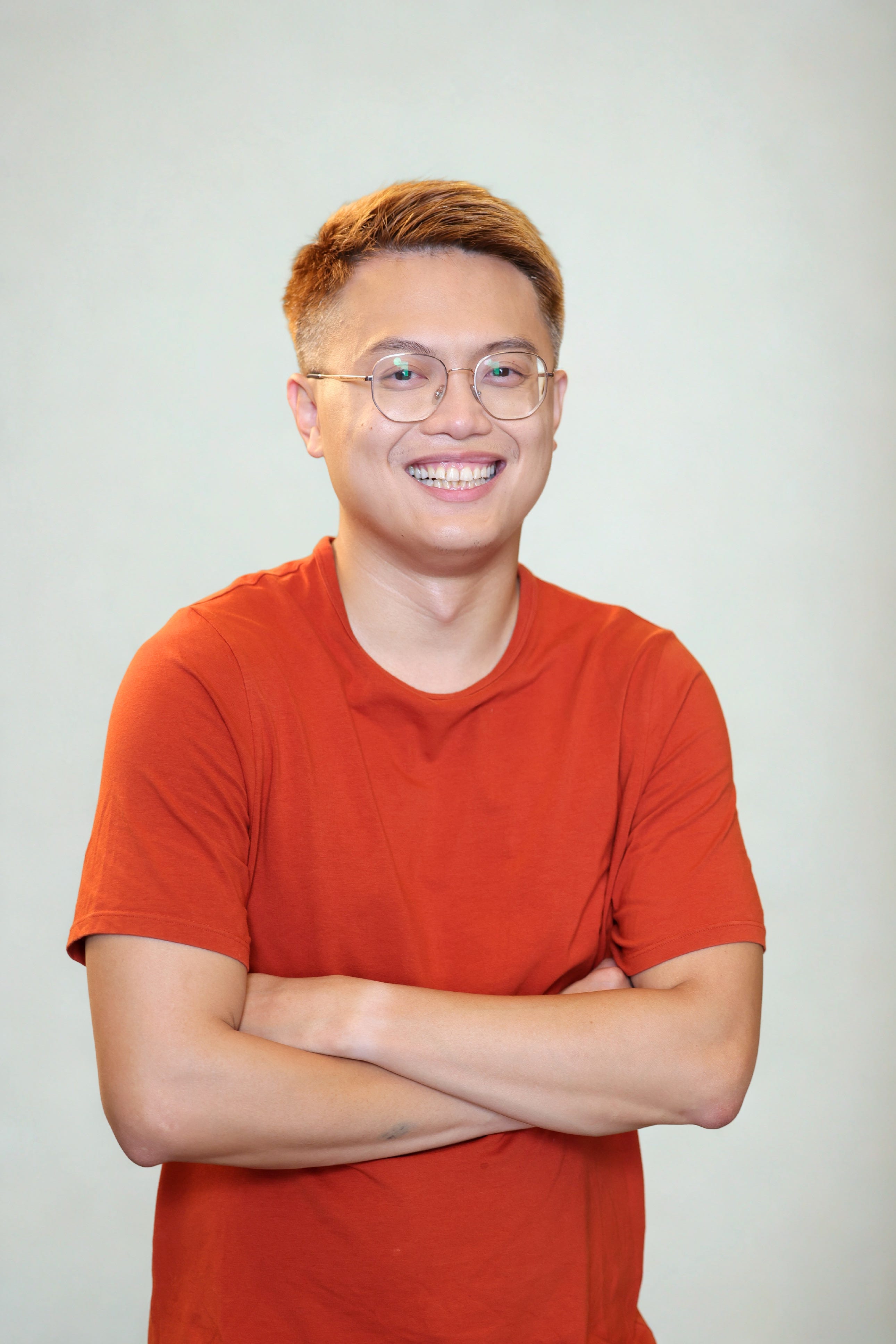 Directing Straight Adult Films as a Gaysian Comedian w/ Oliver Wong