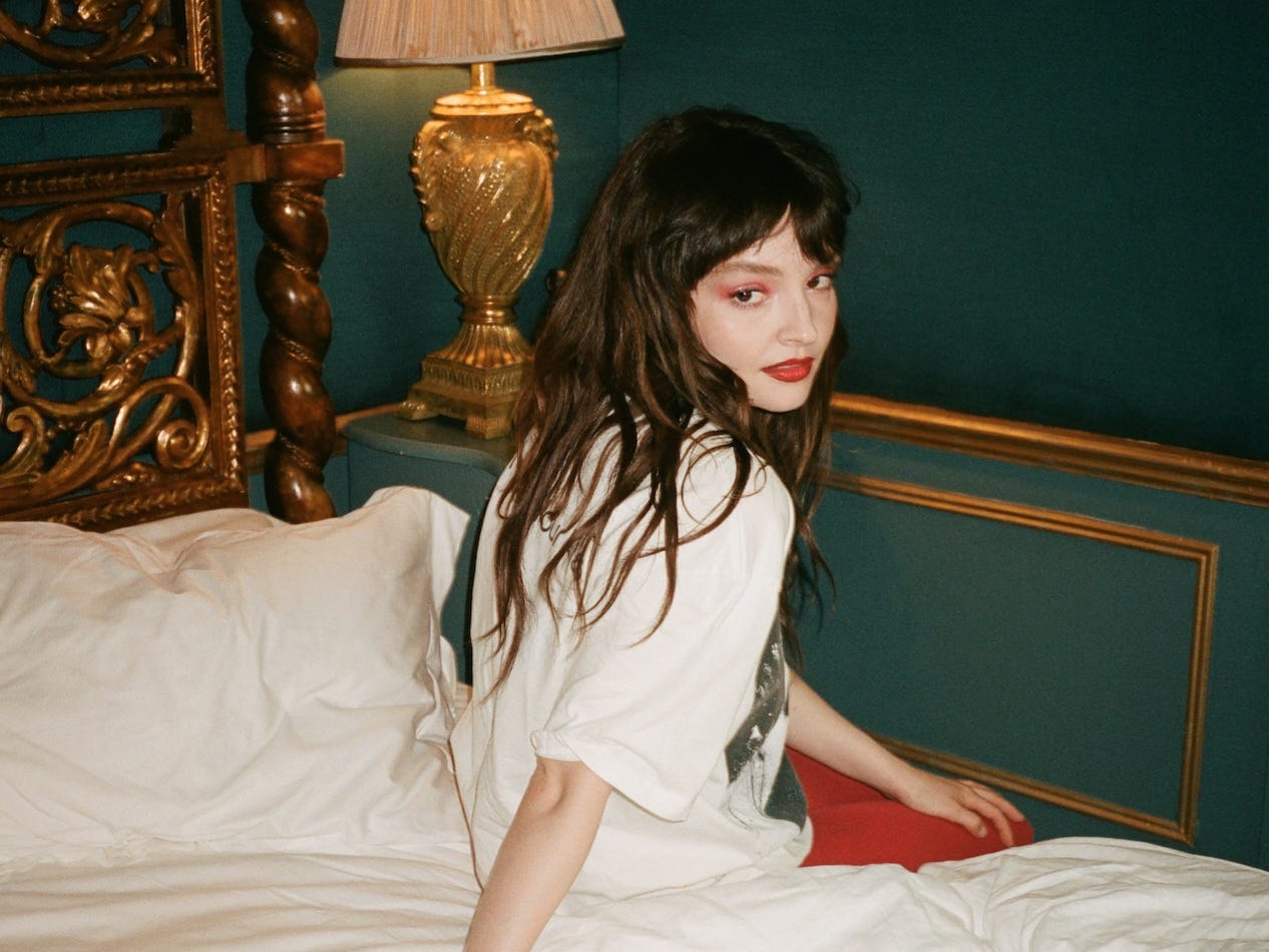 Episode #9: CHVRCHES frontwoman Lauren Mayberry looks to break away from the boys on her solo debut. episode artwork