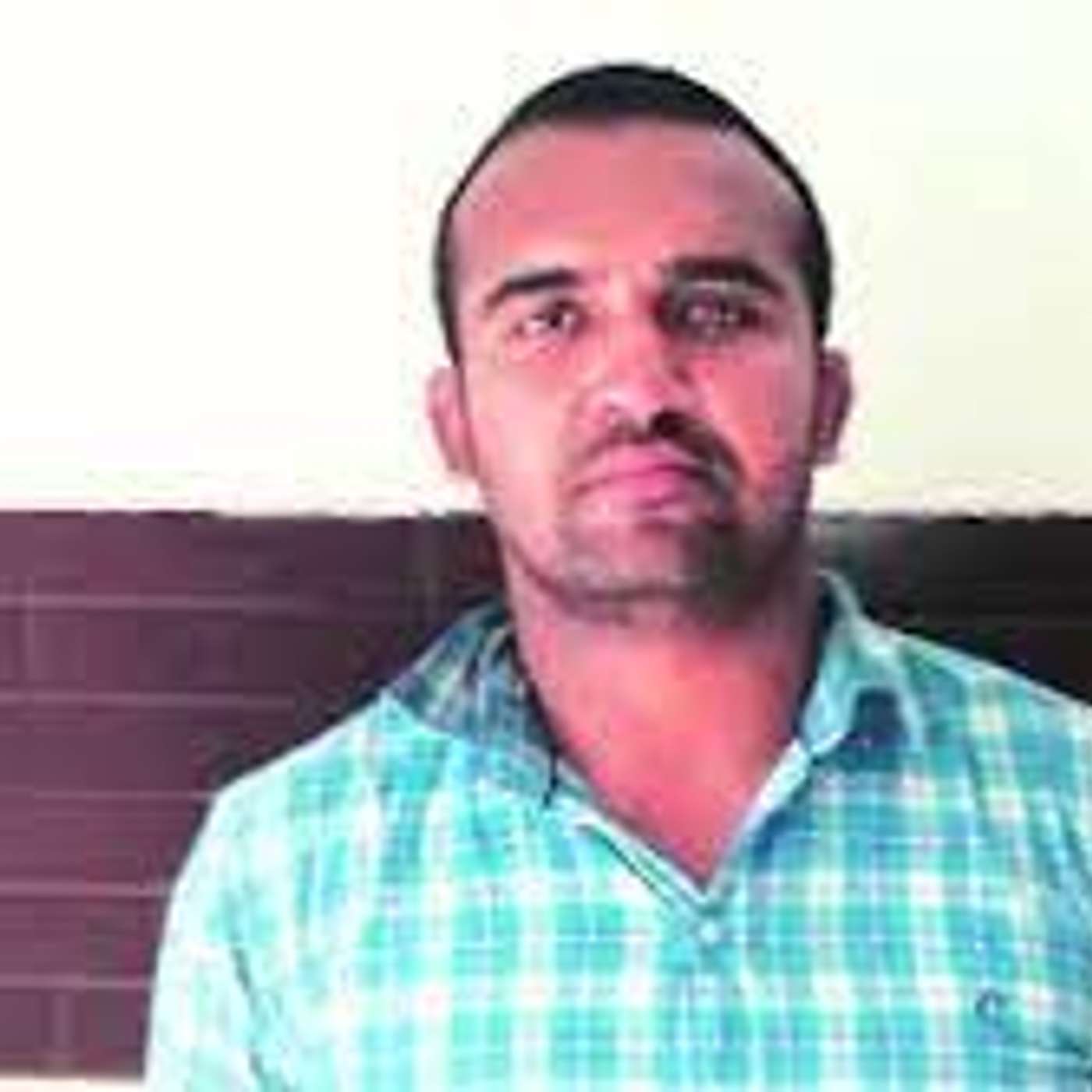 Gangwar in Delhi's courtrooms.. Boss shot dead in front of judge!!