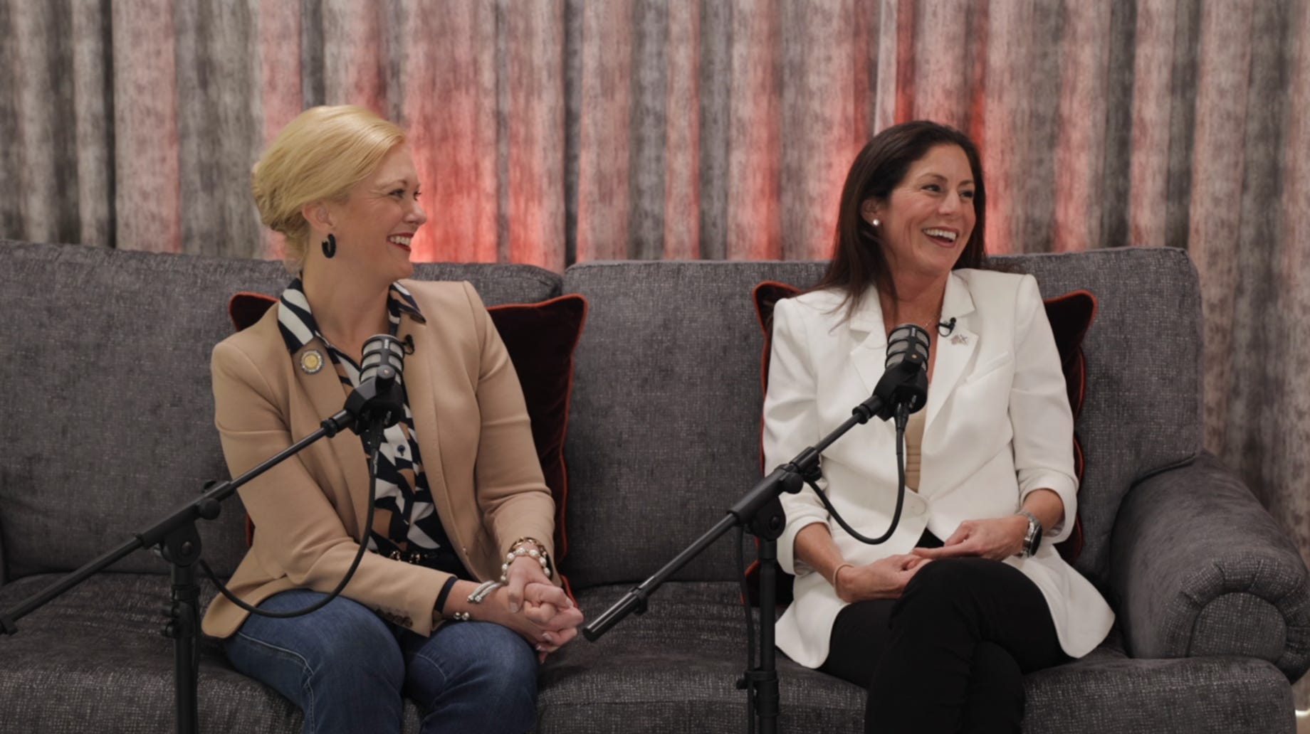 Ep.141 How to Drive Workplace Innovation & Technology Through Business Friendliness and Effective Leadership [Orlando Live Podcast Tour]