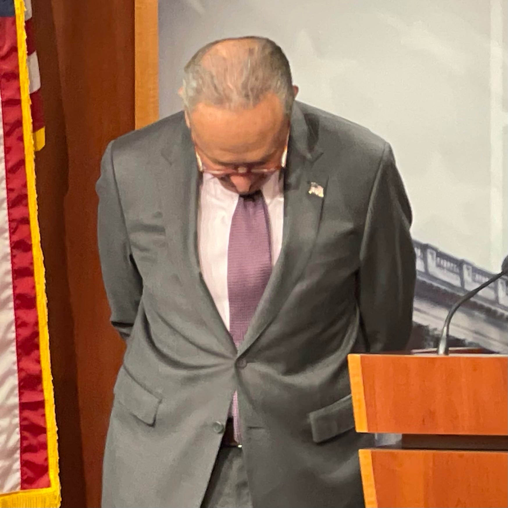 Schumer’s UAP bill has nothing to do with UFO whistleblower David Grusch  episode artwork