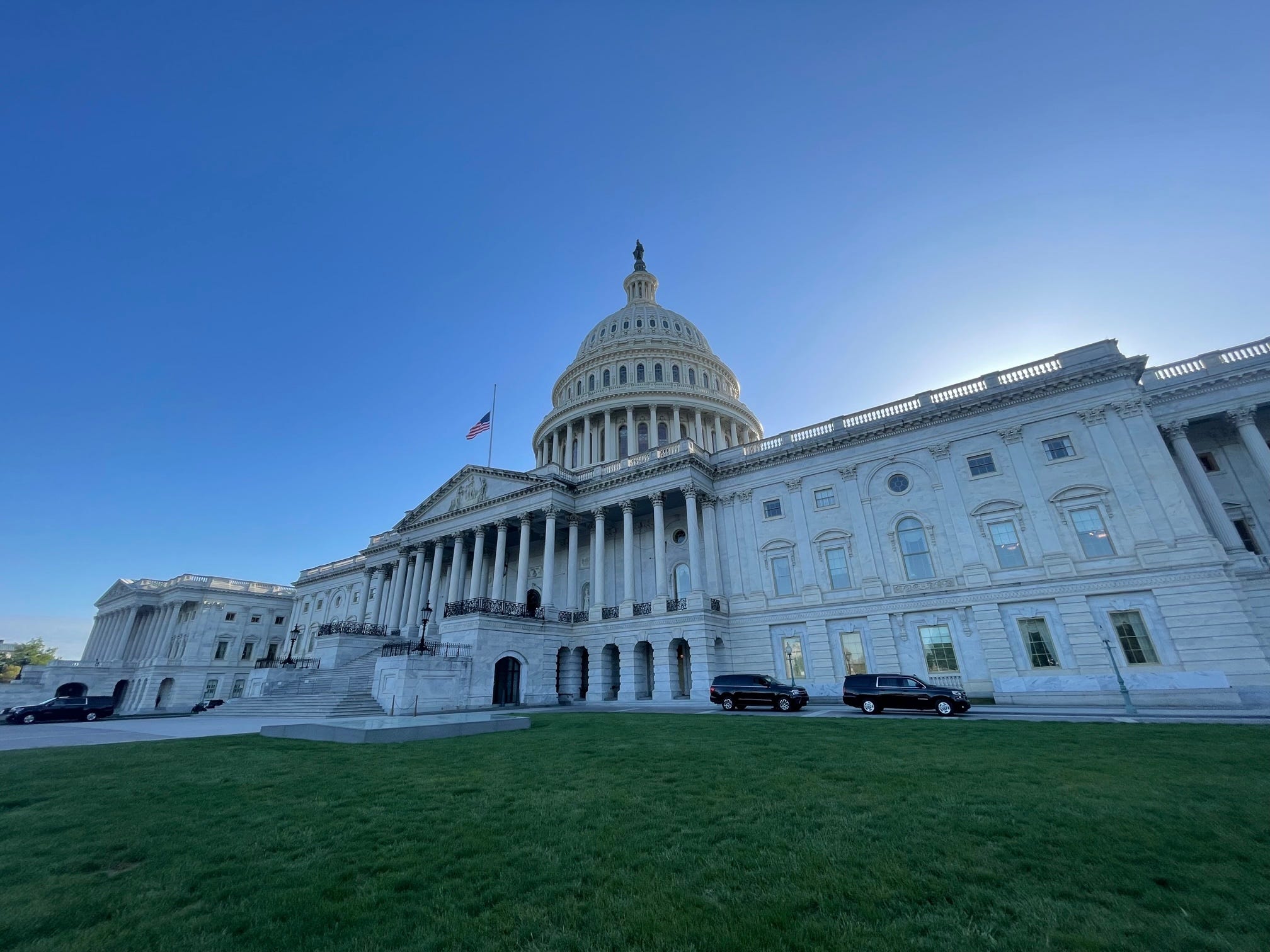 EXCLUSIVE — Cosponsors of Schumer's UAP bill say David Grusch never came up  episode artwork