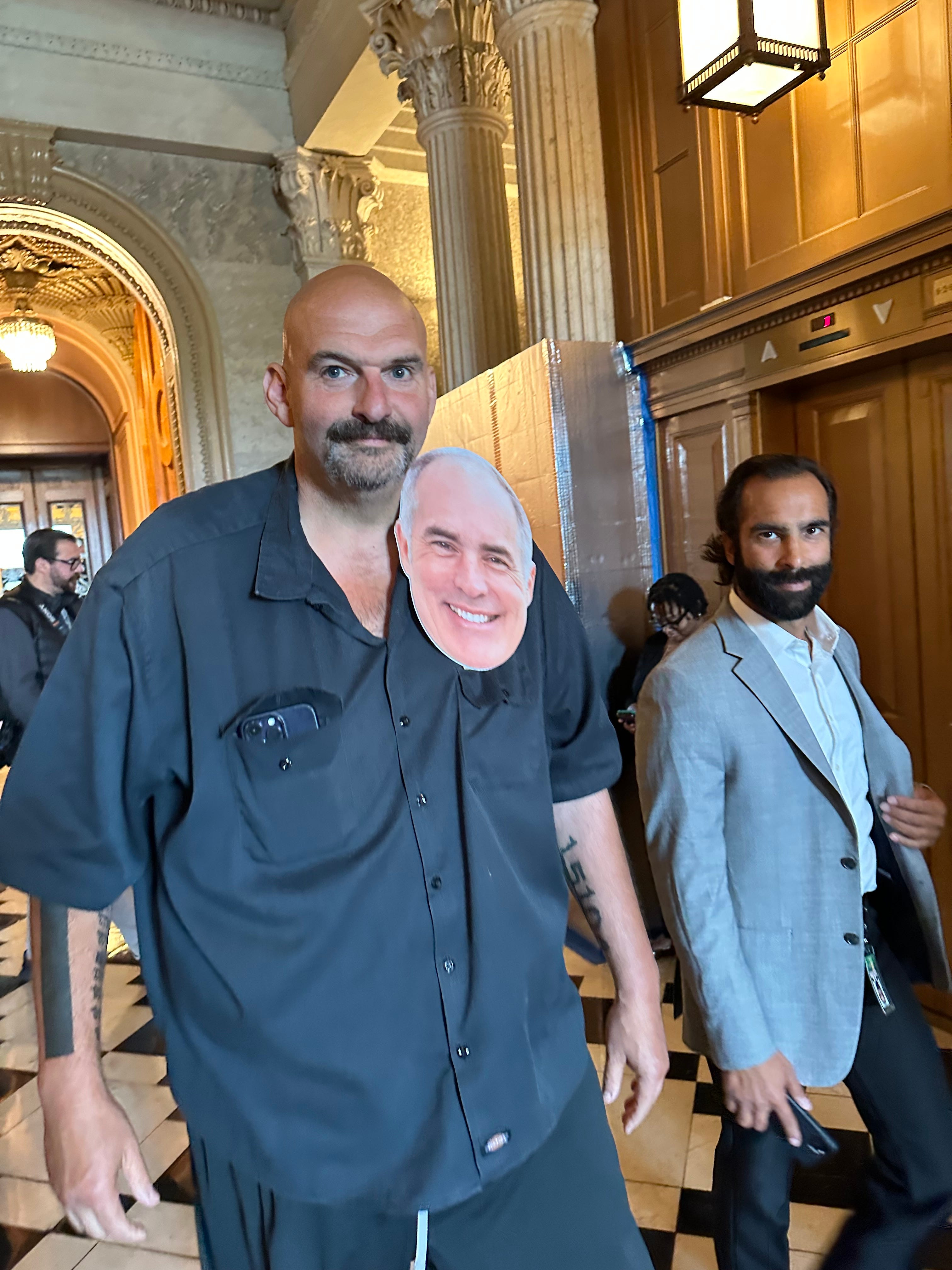 EXCLUSIVE – Sen. John Fetterman is the most pro-disclosure US senator  episode artwork