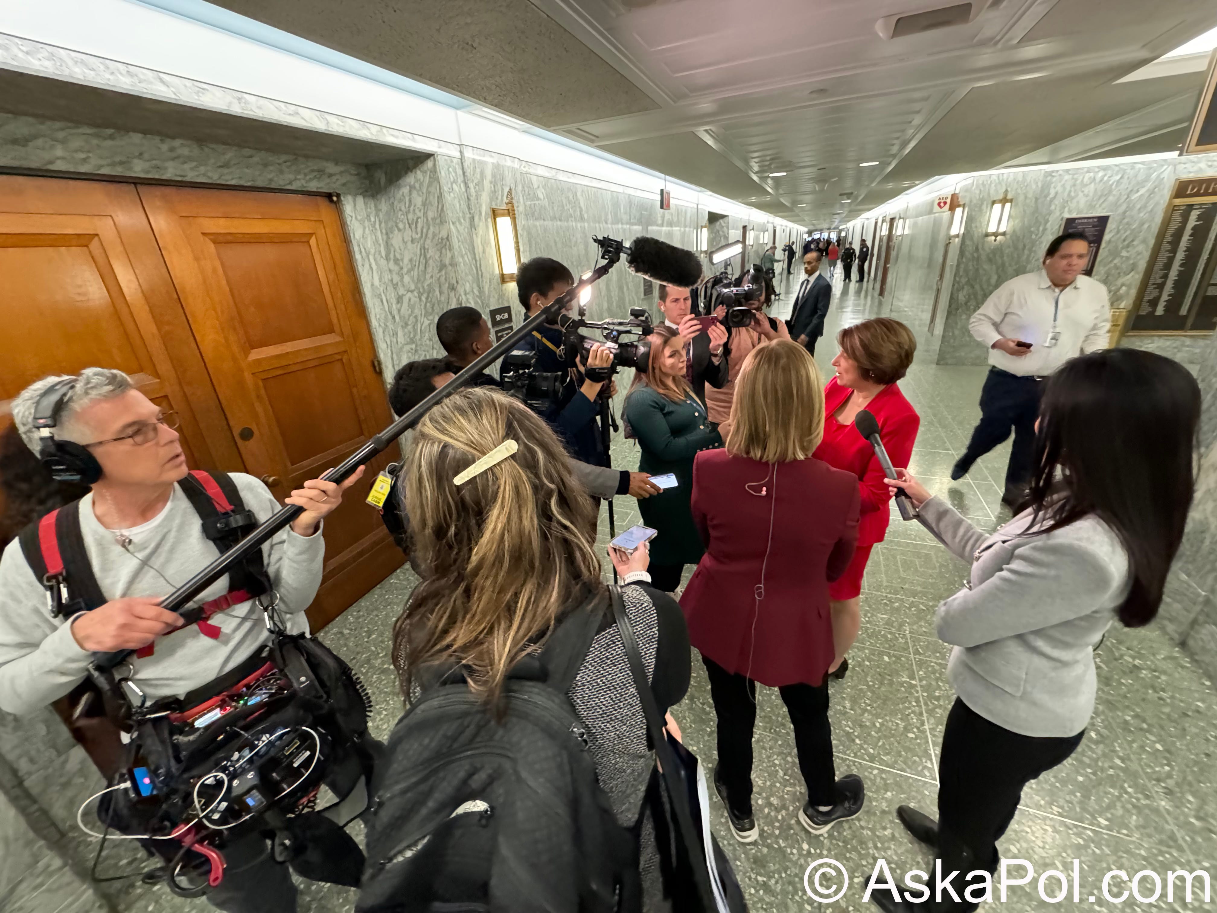 After State of Union, Klobuchar praises FEC deepfake clampdown but says Congress must act episode artwork
