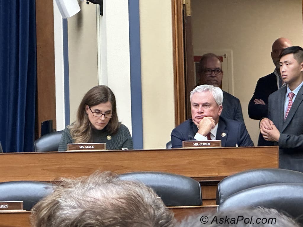 US House Oversight Chair Comer says a Select UAP Committee “is being discussed” episode artwork