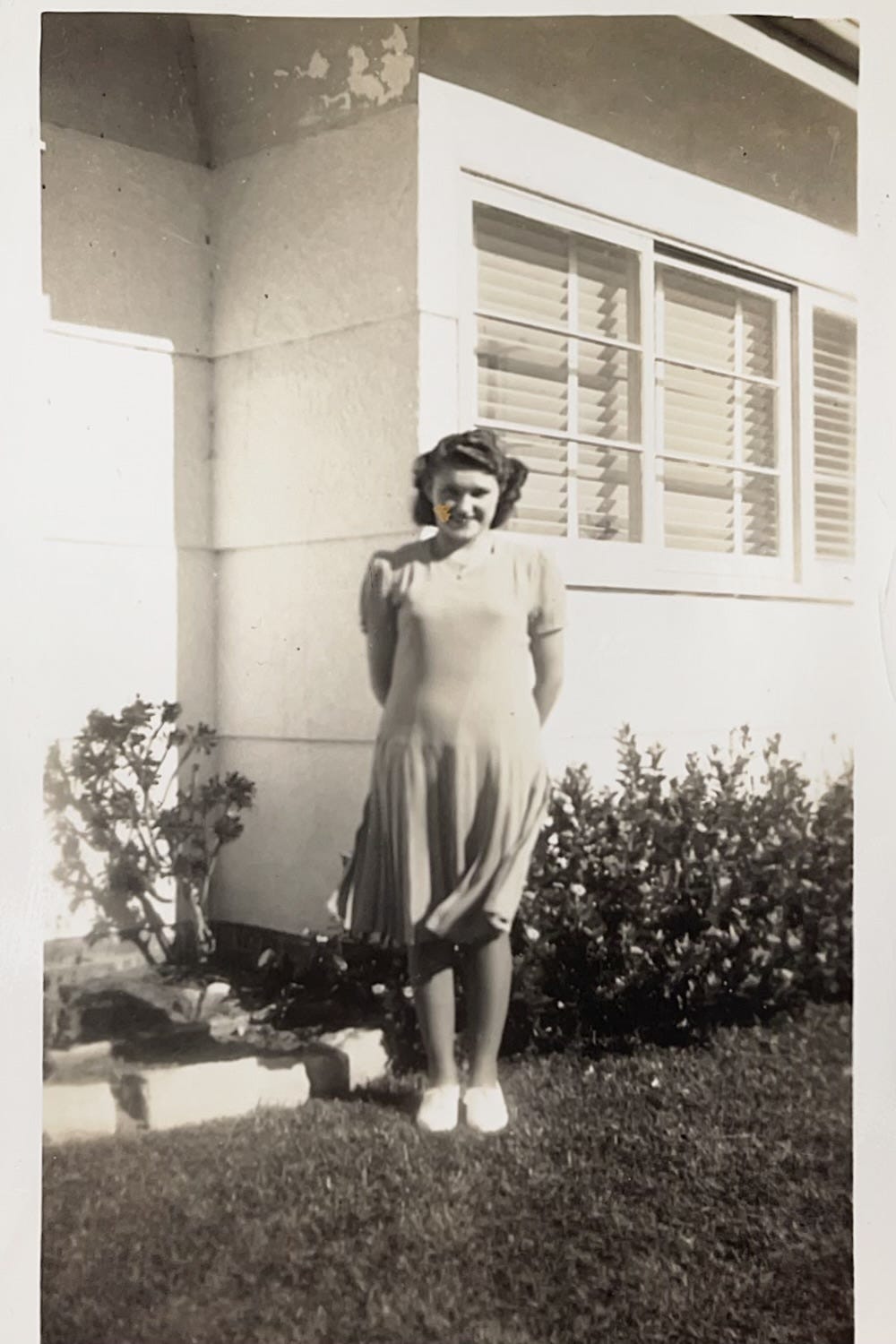 Episode 27: Dear Nan - A 1930s and 40s Childhood episode artwork