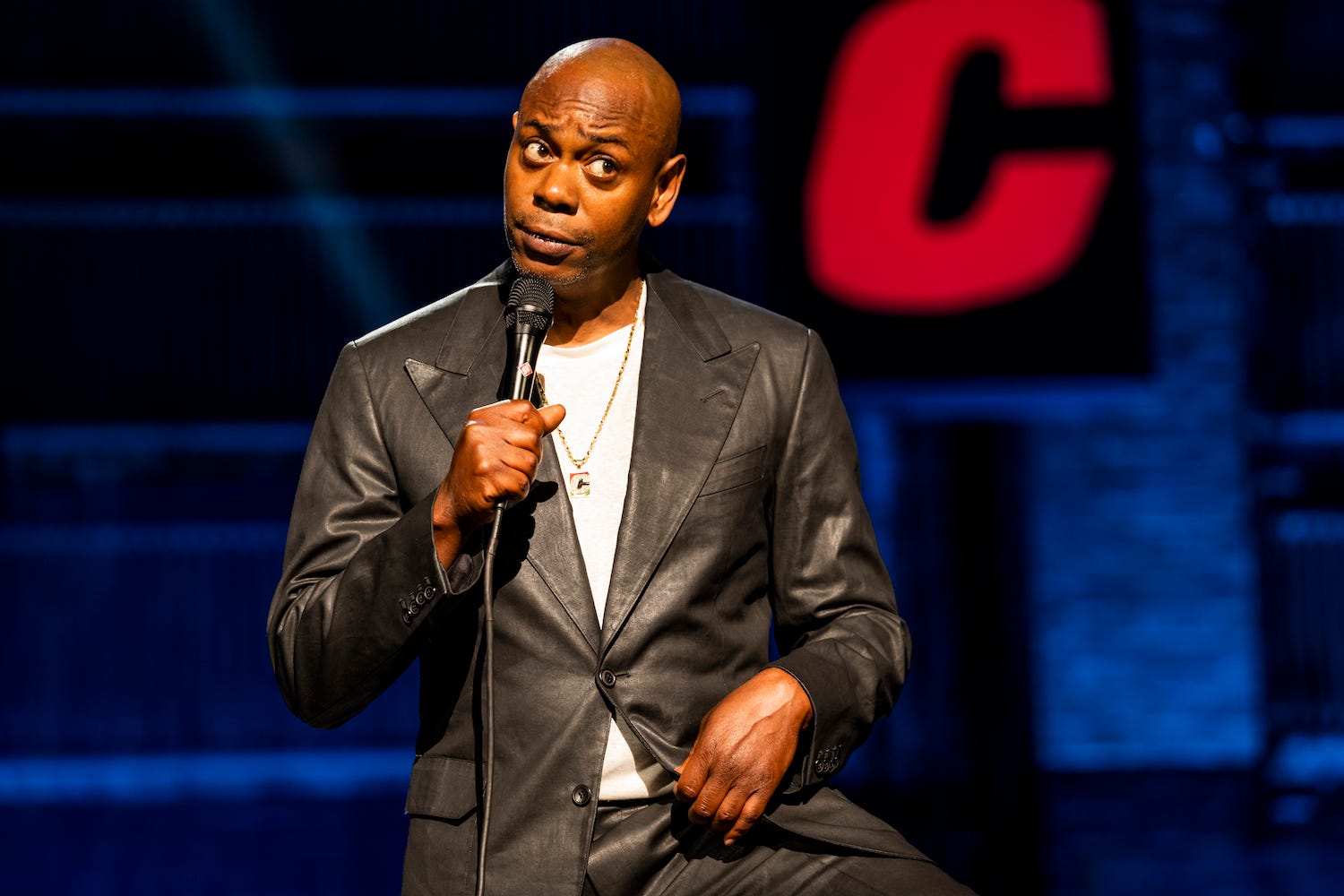 🤭 Chappelle enfada a la comunidad trans - podcast episode cover