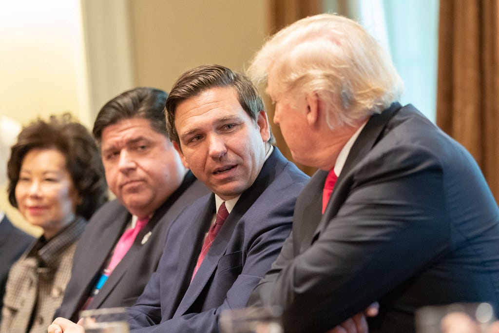 👱 Un rival para Trump: Ron DeSantis - podcast episode cover