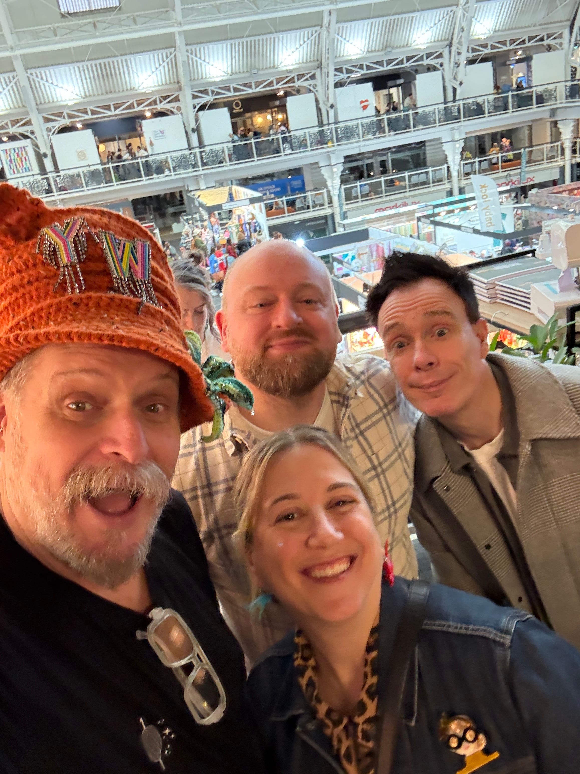 S1 E8: Knitting 365 with Martyn