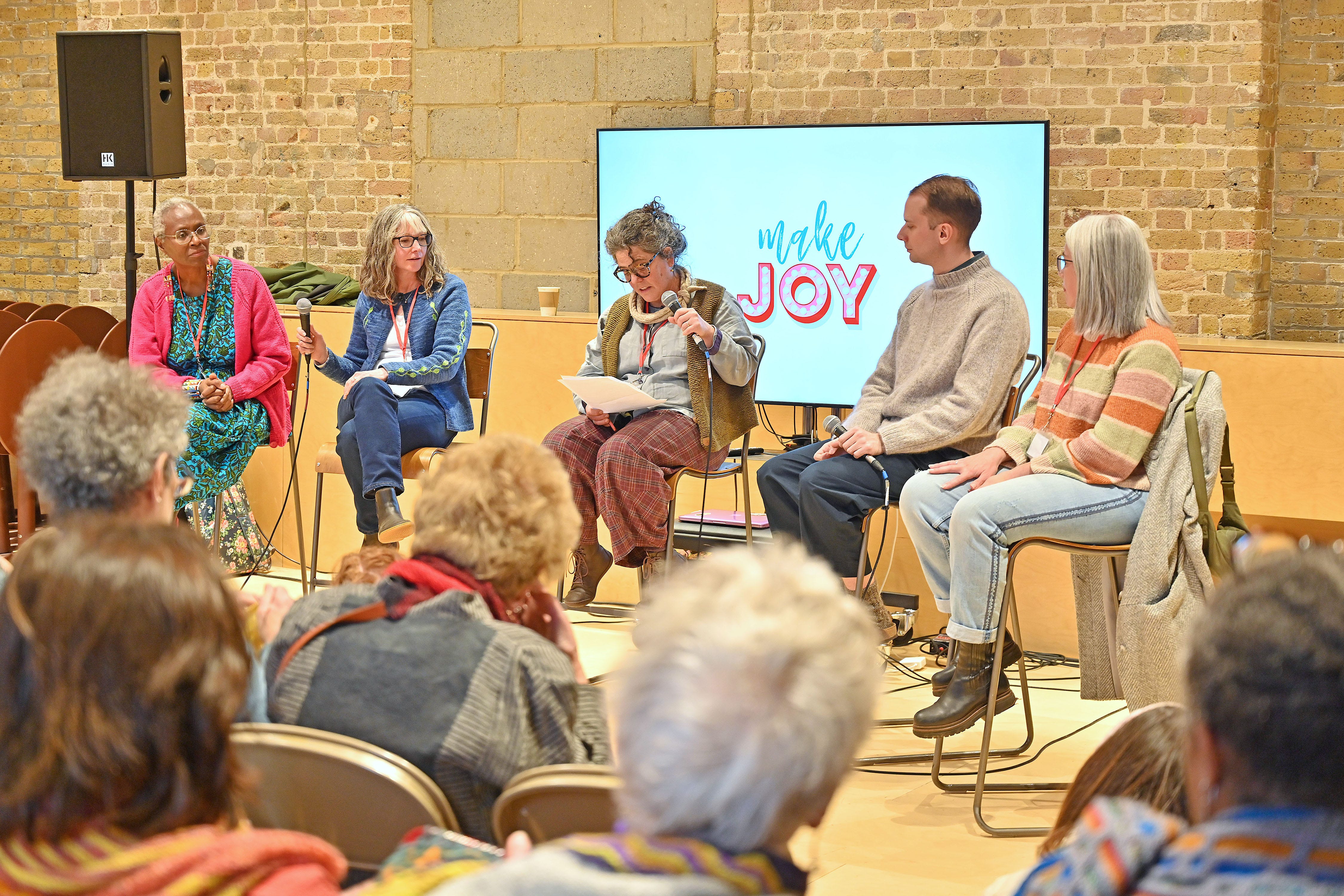 S1 E9: Knitters’ Question Time presented by Wild & Woolly and Knit 15