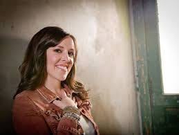 Poema 007 : Shelly E Johnson on Finding Our Mosaic Of Grace episode artwork