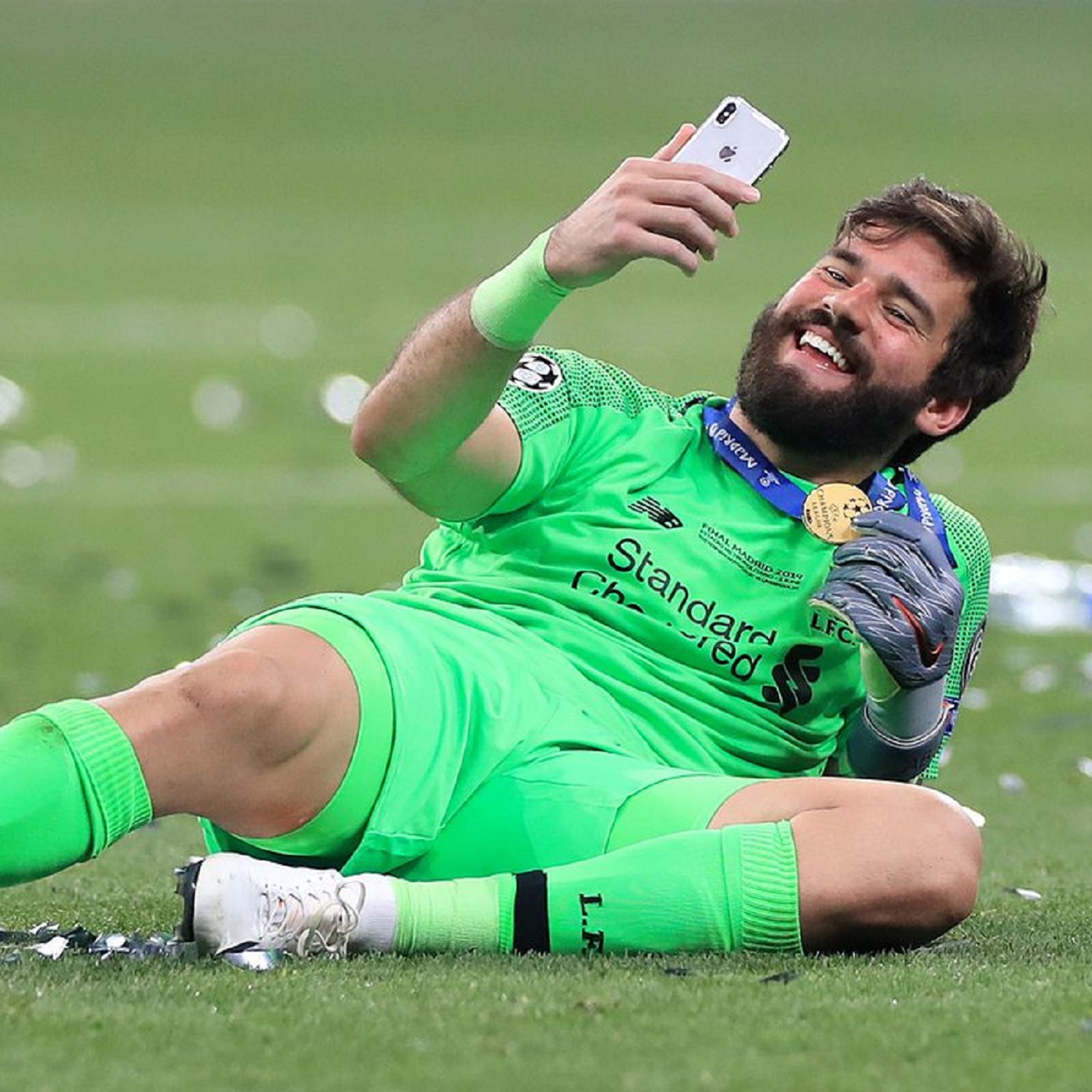 Tim Lee: The official film of the 2019 Champions League final episode artwork