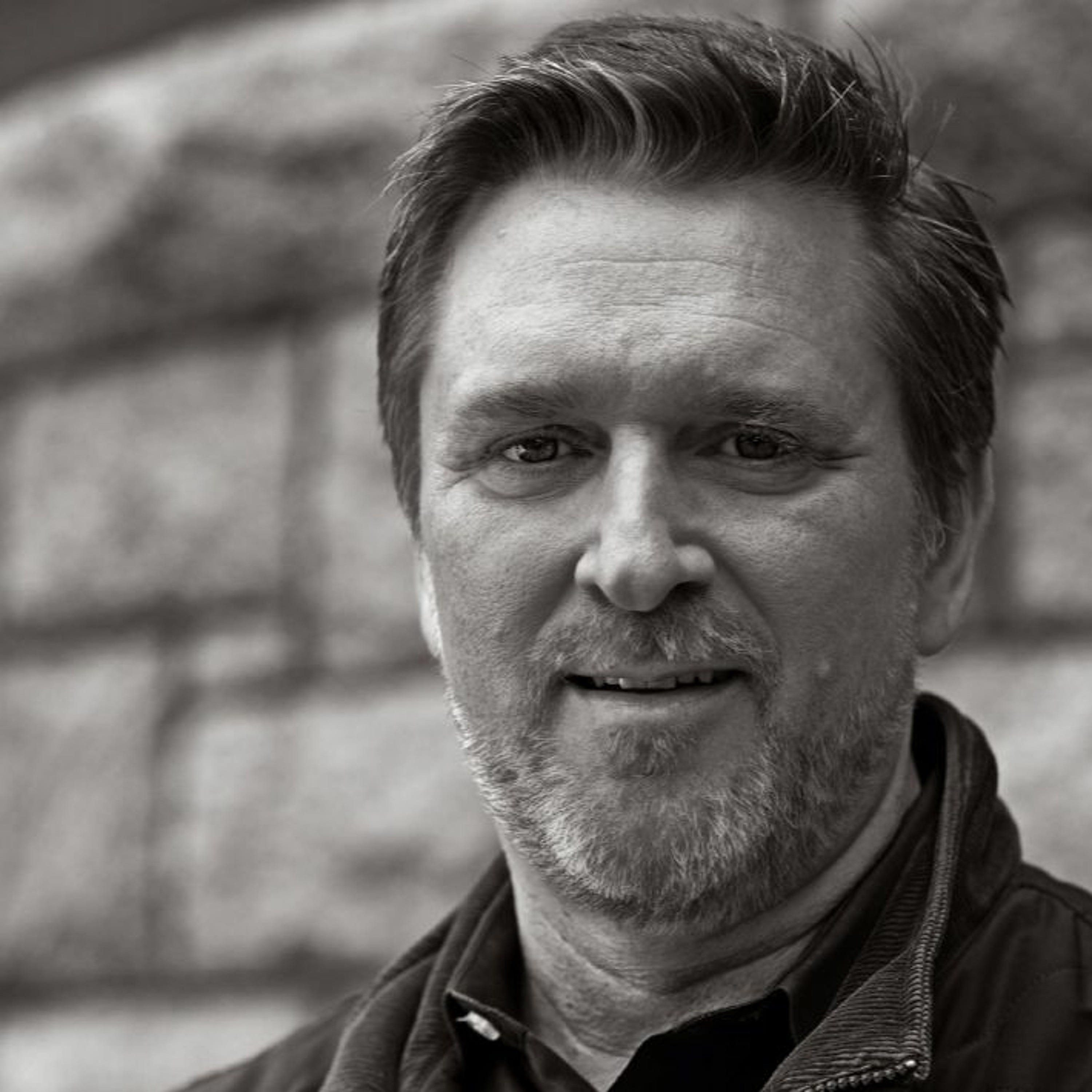 Sean Tracey, Founder, CEO, and Creative Director of Sean Tracey Associates (edited) episode artwork