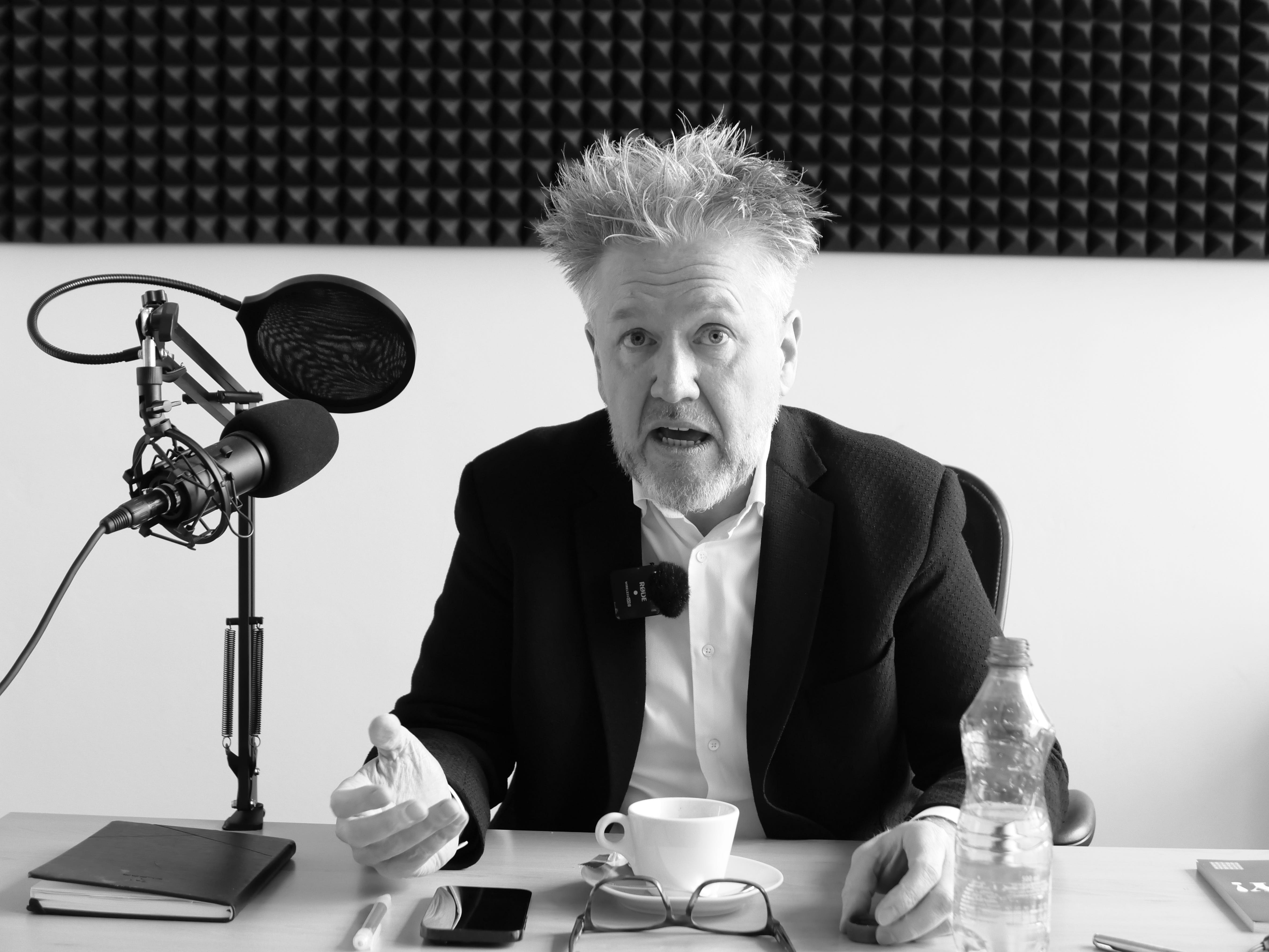 AUDIO: V tom, co dělám, není žádný obchodnický kalkul. Pouze pud sebezáchovy, říká podnikatel Hynek Medřický (221) episode artwork