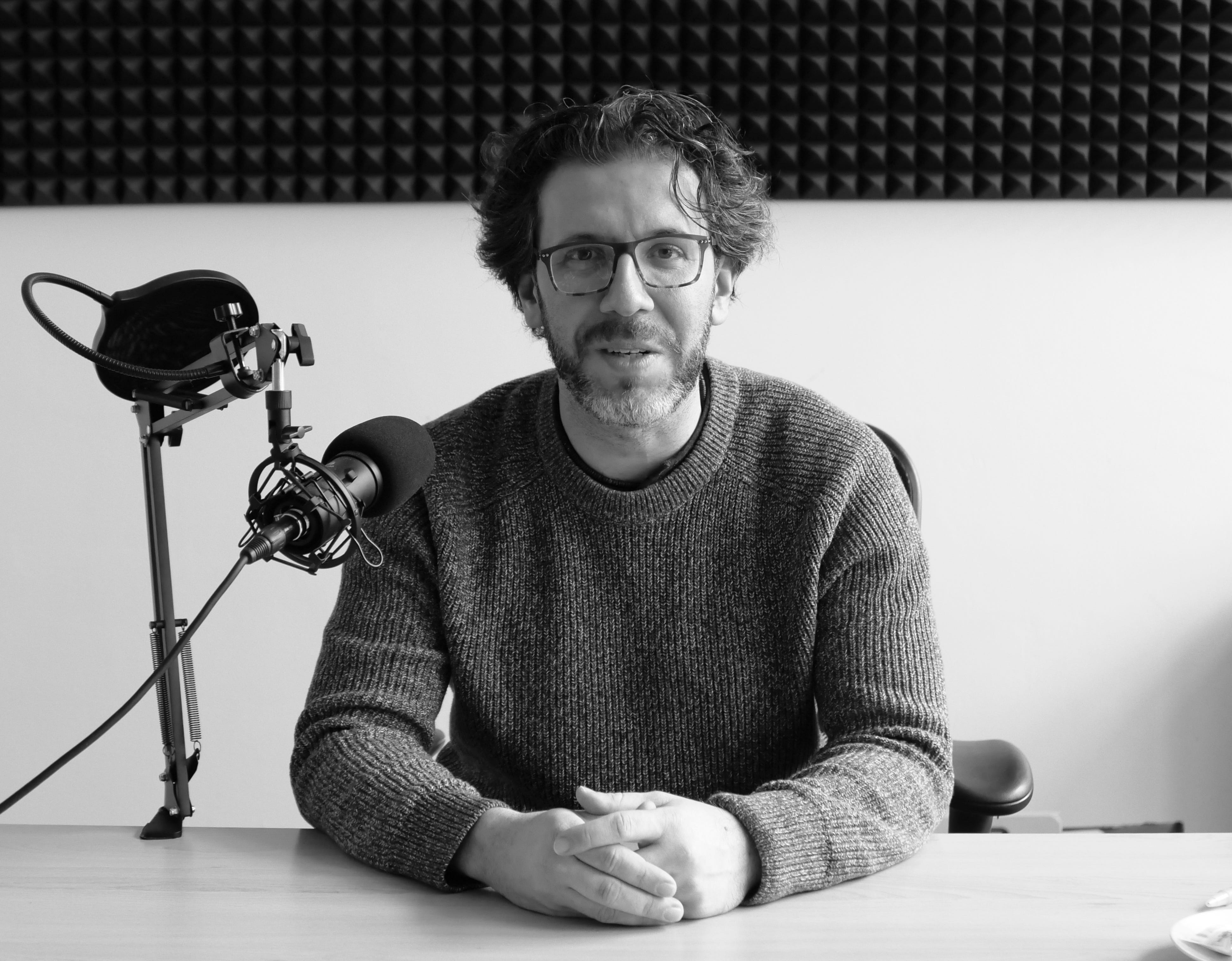AUDIO: Víc než při natáčení v Africe se bojím v autě na D1, říká dokumentarista Jan E. Svatoš (225) episode artwork
