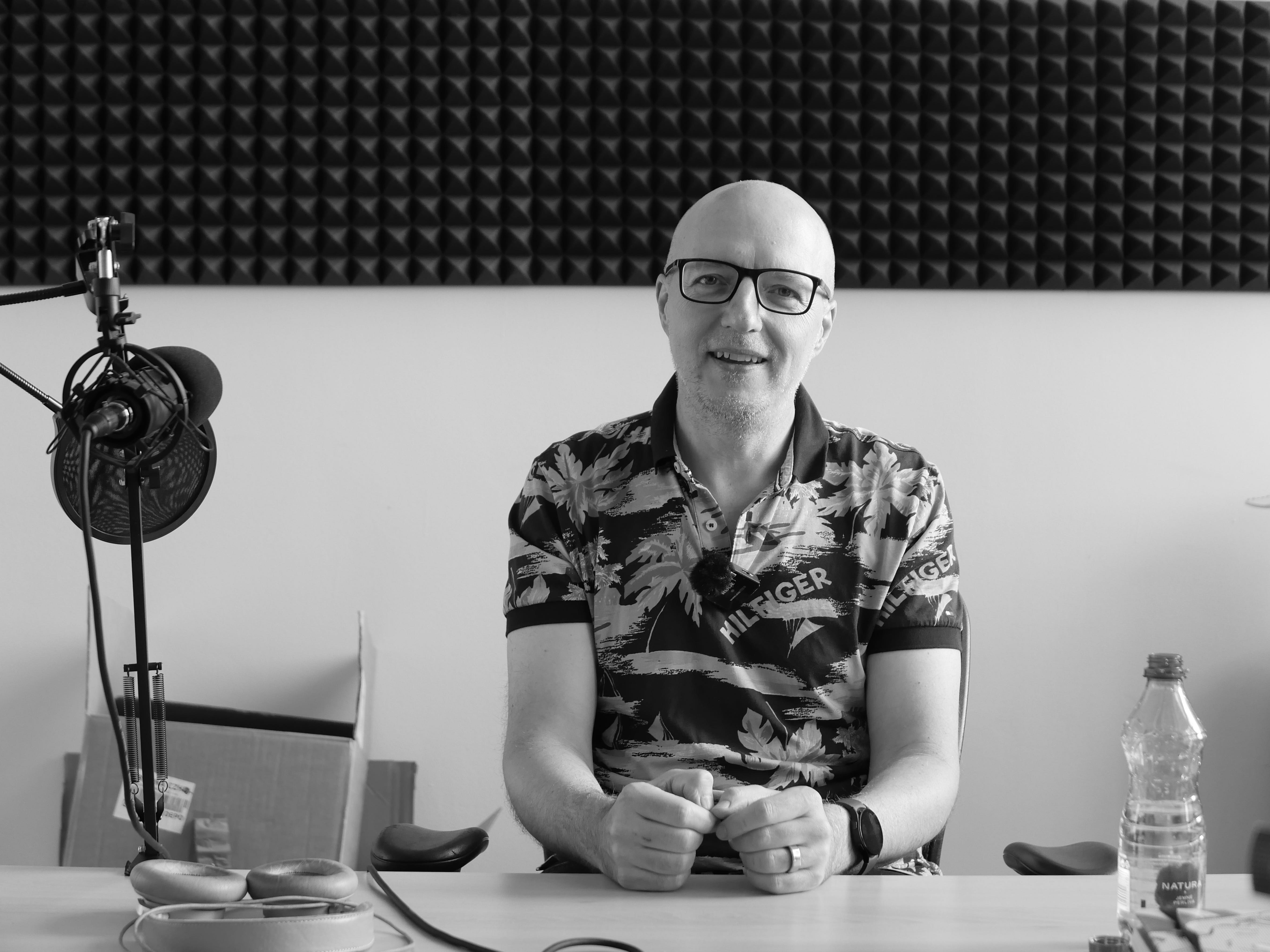 AUDIO: Žít s vitalitou padesátníka do stovky? Pro generaci našich dětí už to nebude problém, říká investor Petr Šrámek (237) episode artwork