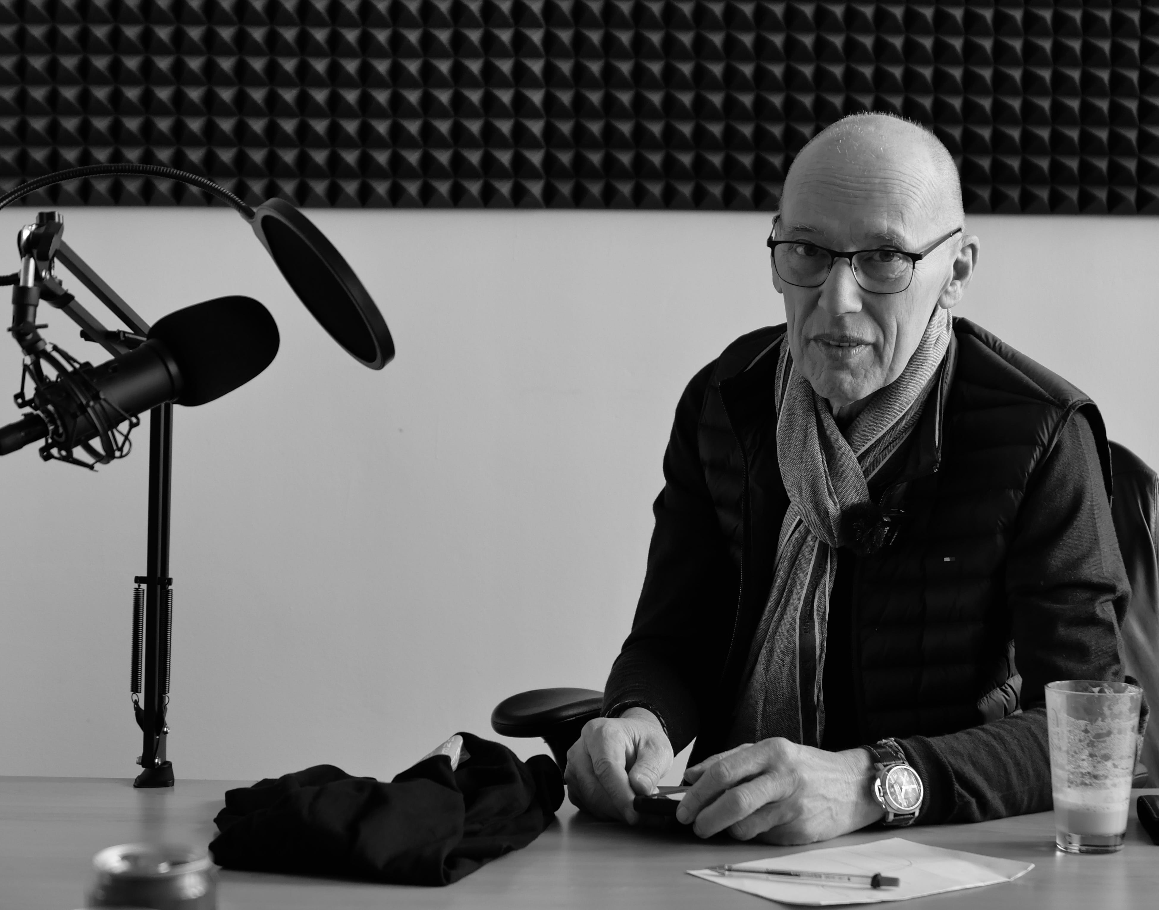 AUDIO: Už mě nebaví chodit na porady a vykládat lidem bludy, říká veterán české reklamy Josef Havelka (202) episode artwork