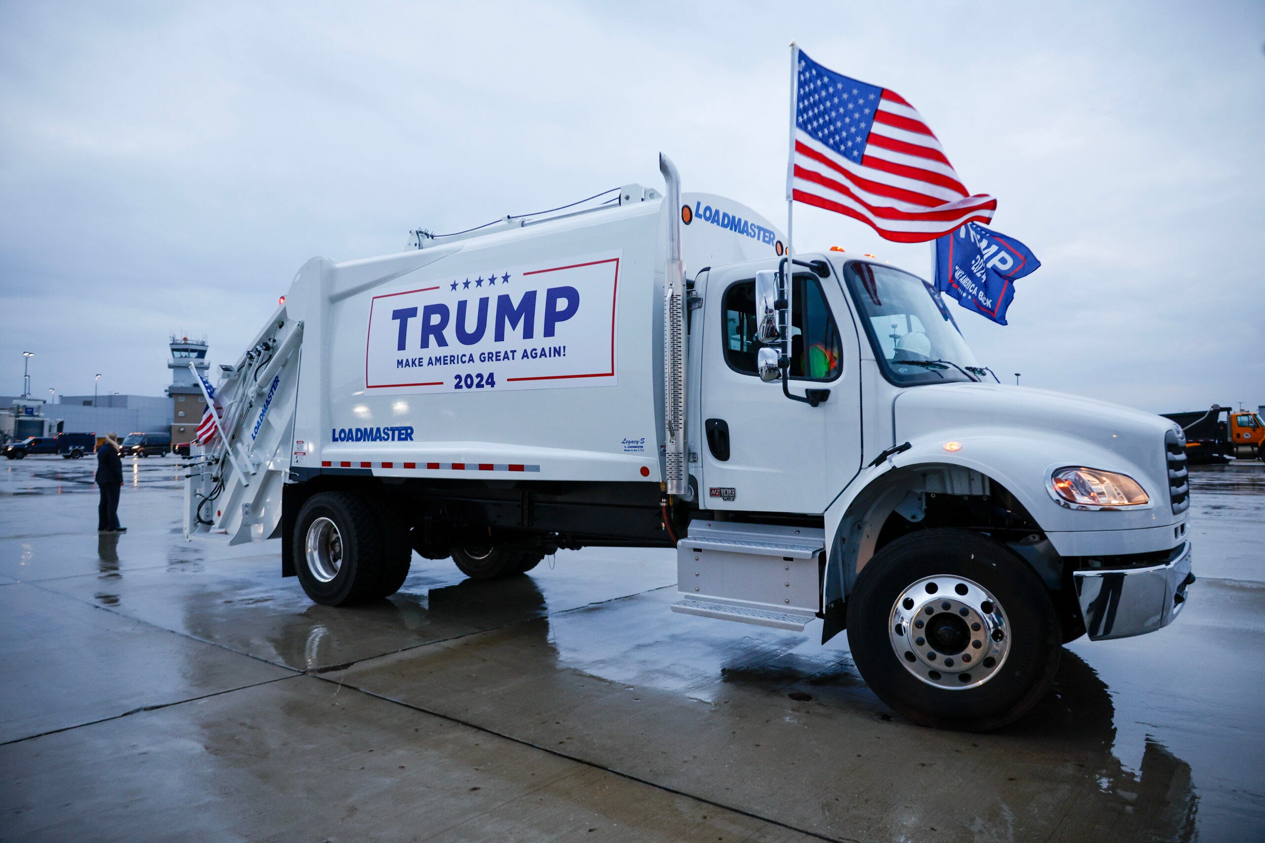 Episode 156: The One About Trump's Meet-up and Clean-up episode artwork