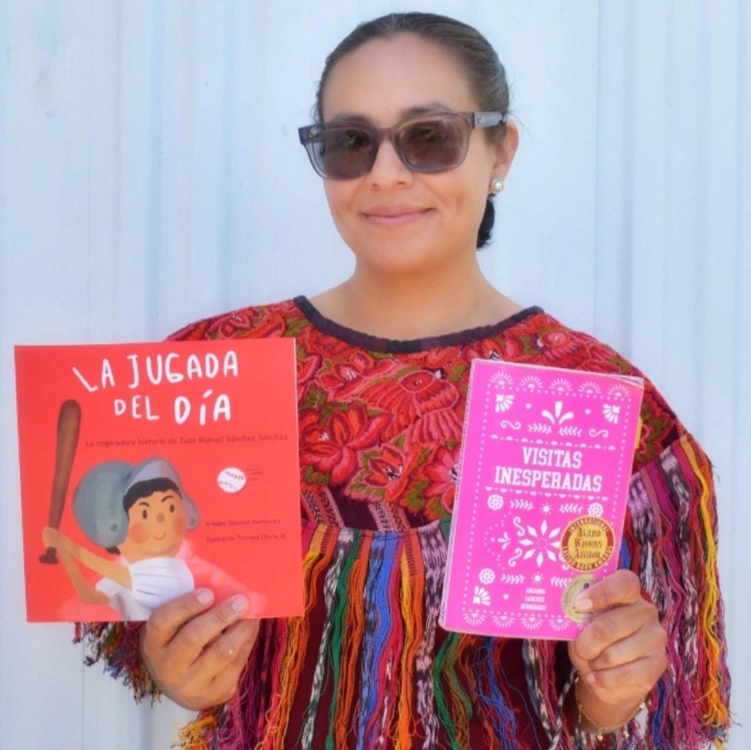 VOCES DE RESILIENCIA: Escritora visibiliza la experiencia oaxaqueña VOCES DE RESILIENCIA: Escritora visibiliza la experiencia oaxaqueña