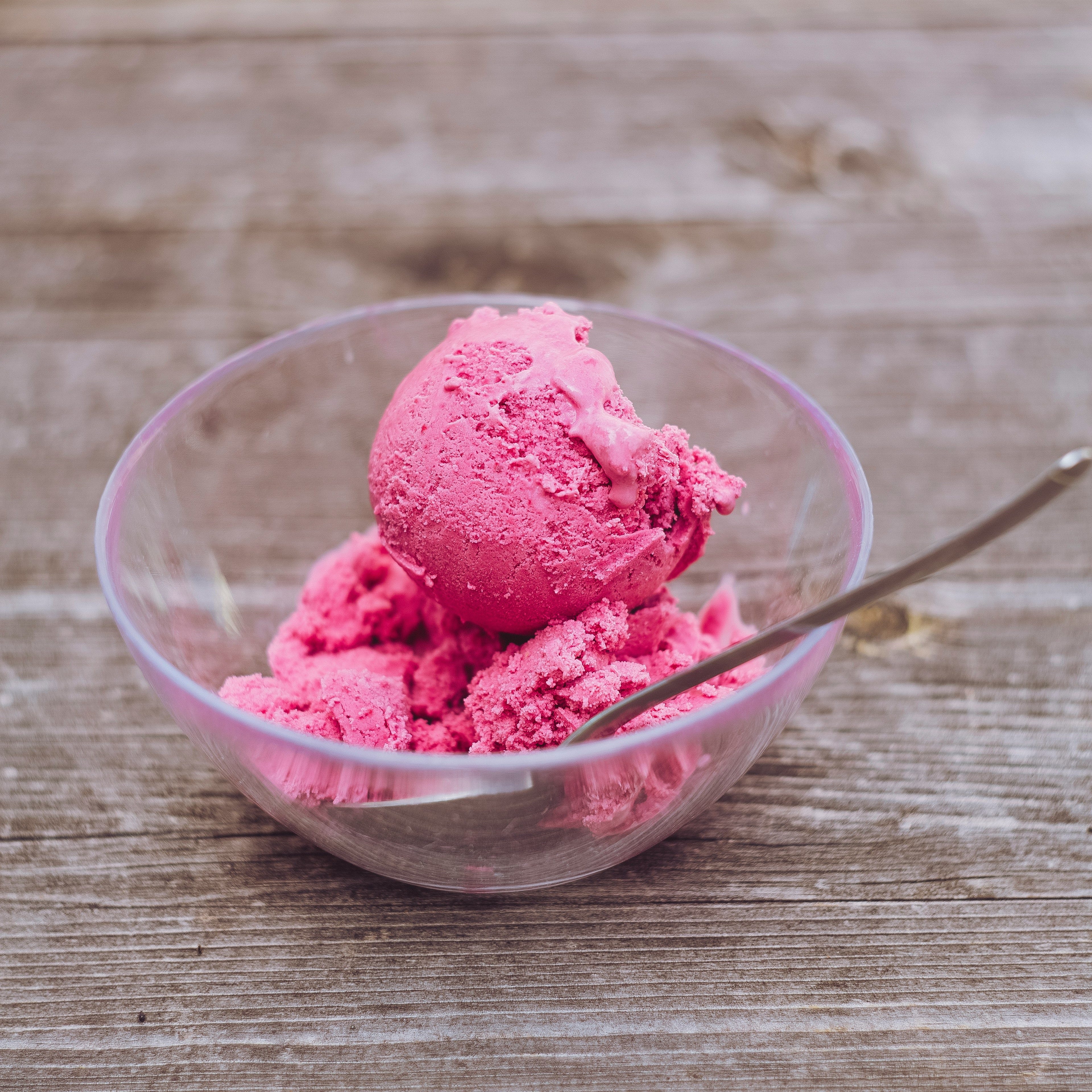 비 오는 날의 손님 - The Visitor on a Rainy Day