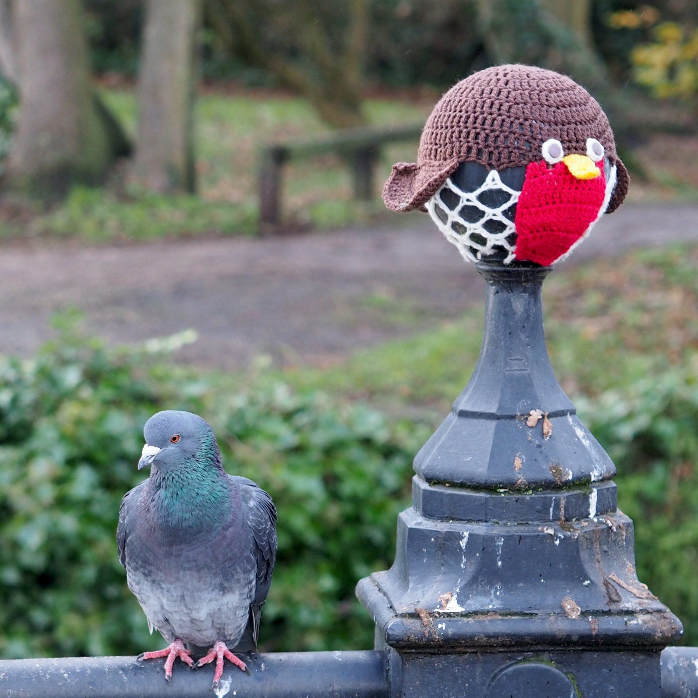 Love-locking and crochet topping