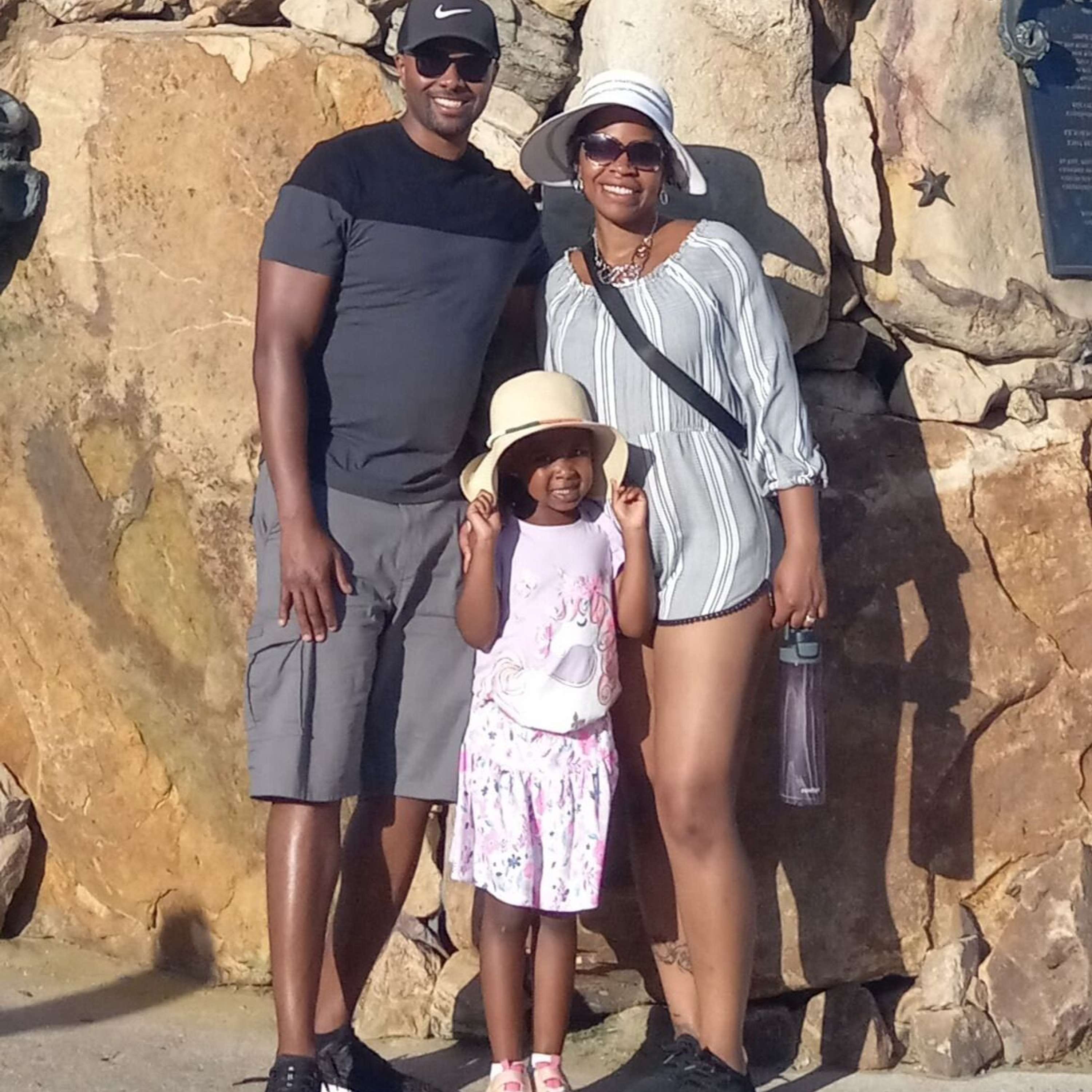 160 | Success Story: Free Flights for Life with Andrew and Kiana Joyner episode artwork