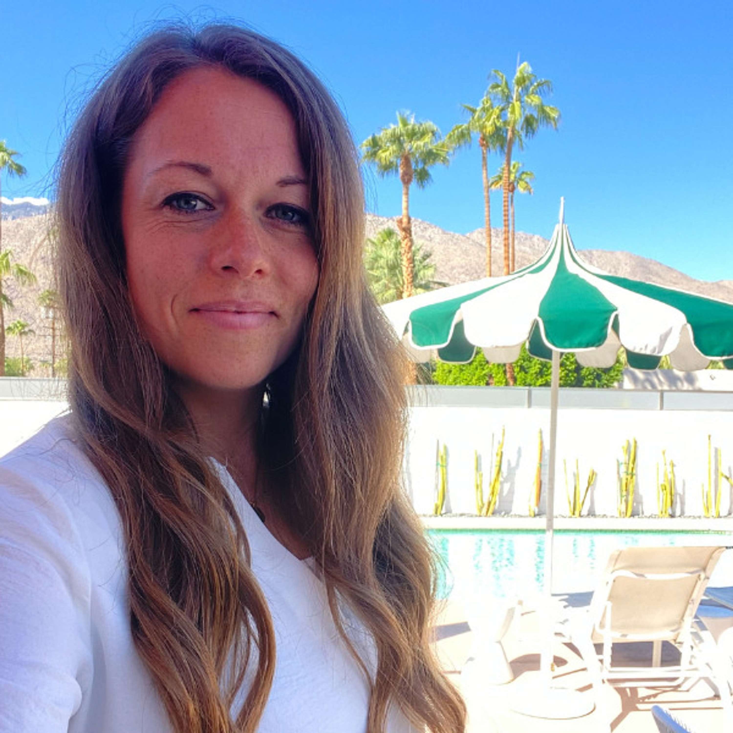 118 | Say Goodbye to Travel Stress! Mastering Mindset to Enjoy Your Next Vacation With Andra Erickson episode artwork