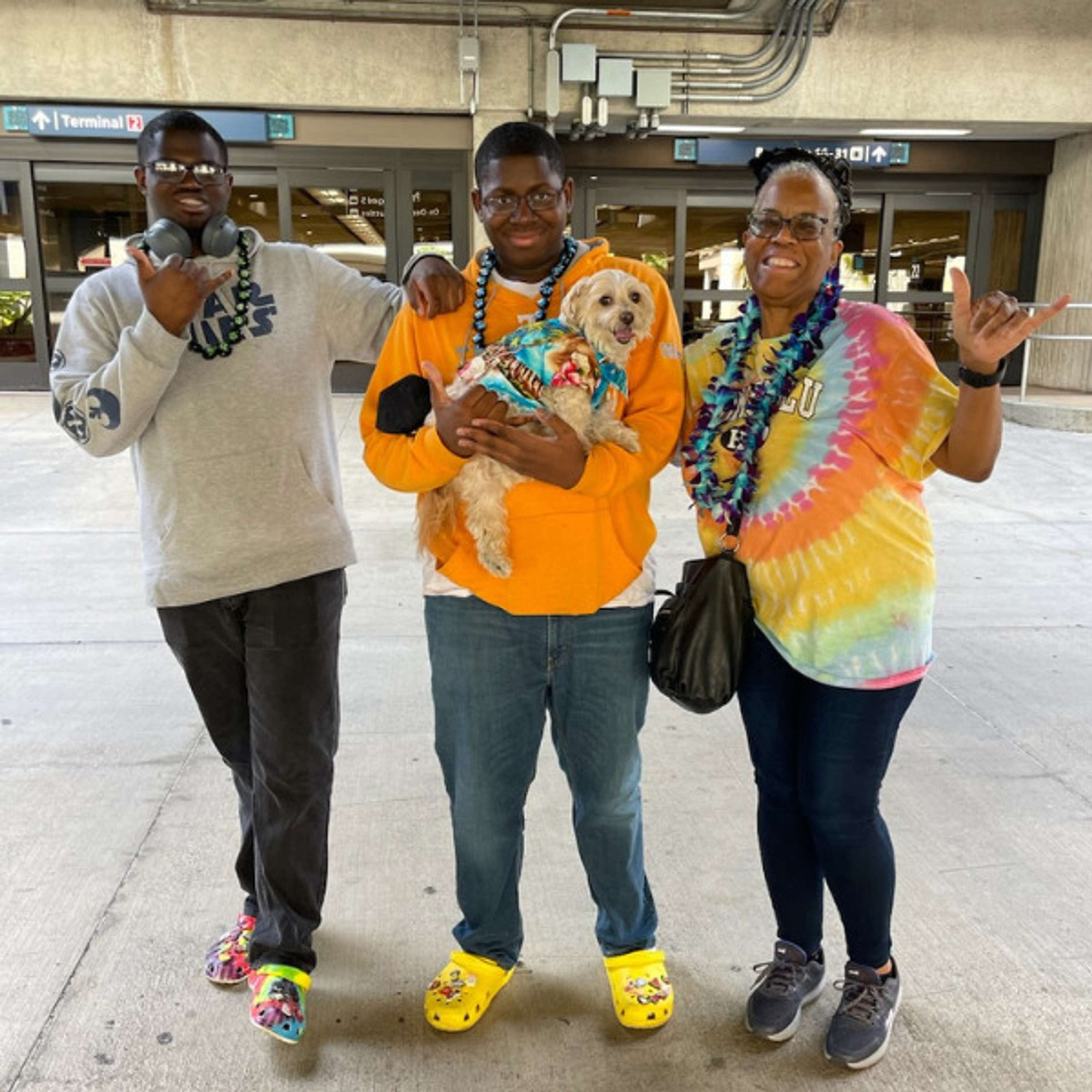 102 | Success Story: "Blessing Your Family With Travel" With Single Traveler Cheryl Claybrooks episode artwork