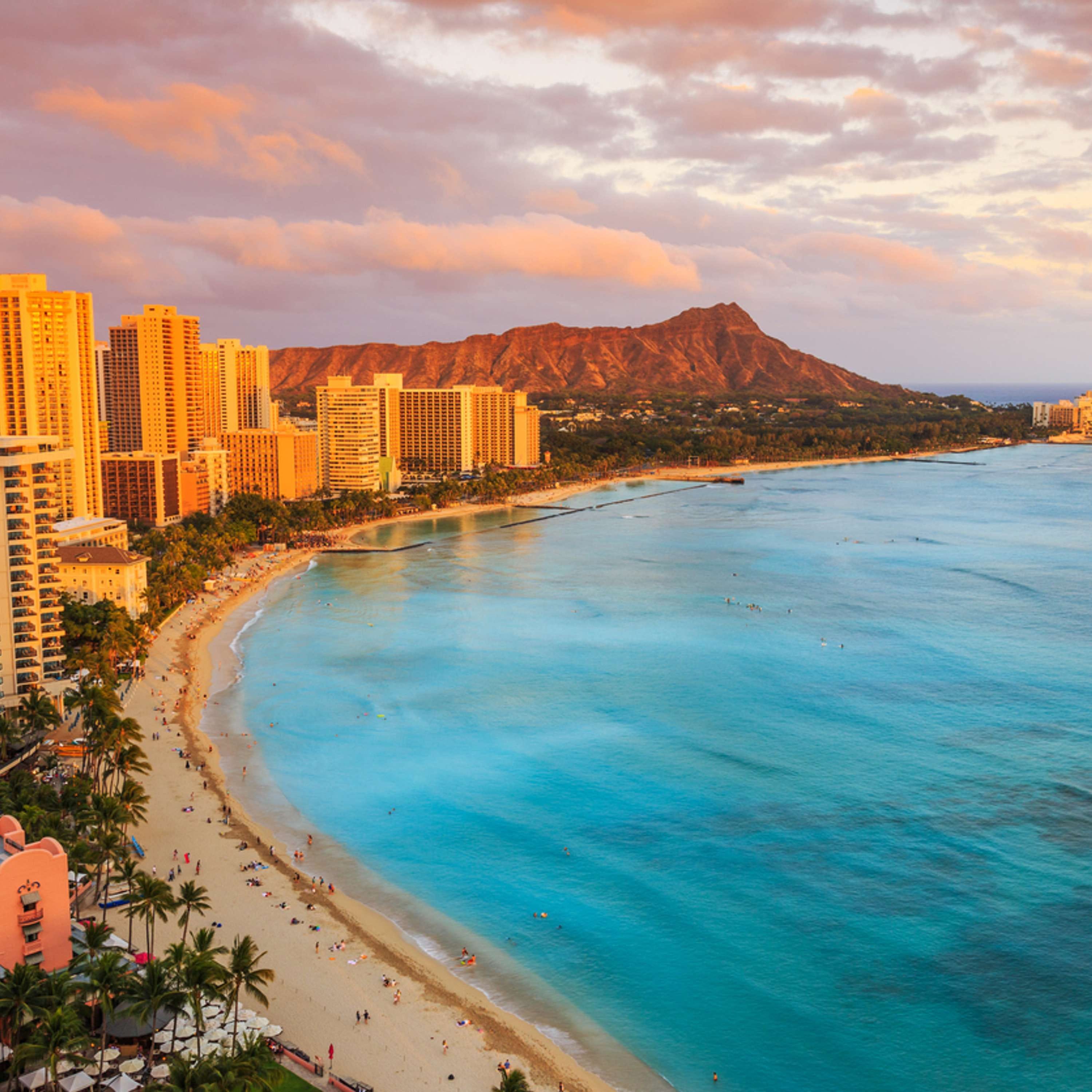 22 | Oahu Travel Guide: Local Tips From Amylee Udell episode artwork