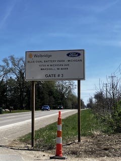 Intersection: Everything That Moves