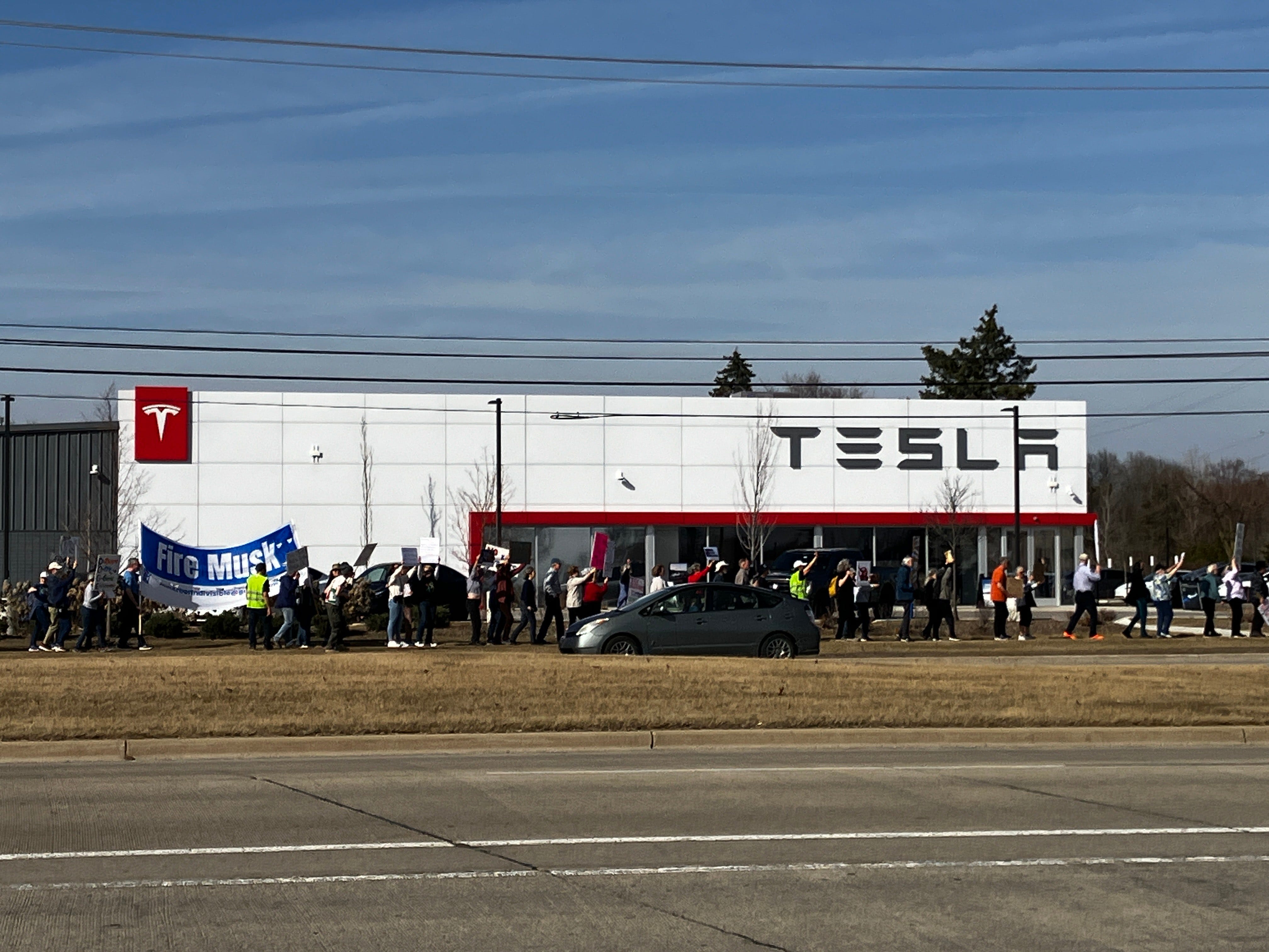 Intersection: Everything That Moves