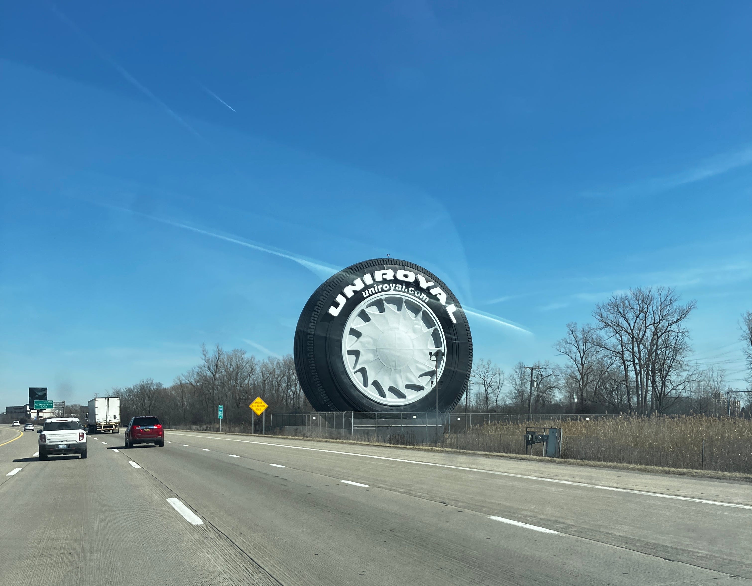 Intersection: Everything That Moves