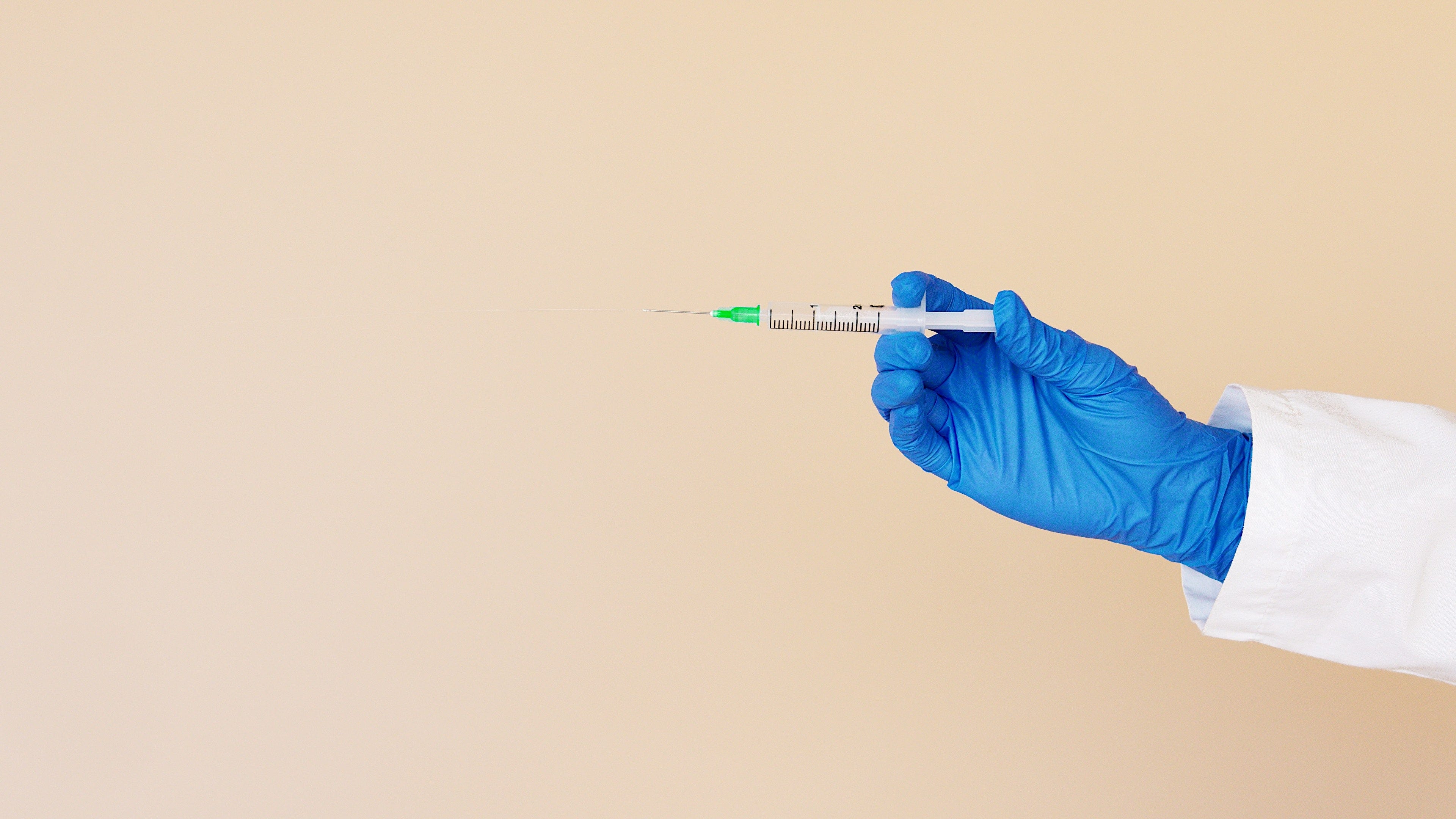 Anti-vax-mandate guy can't get his story straight episode artwork
