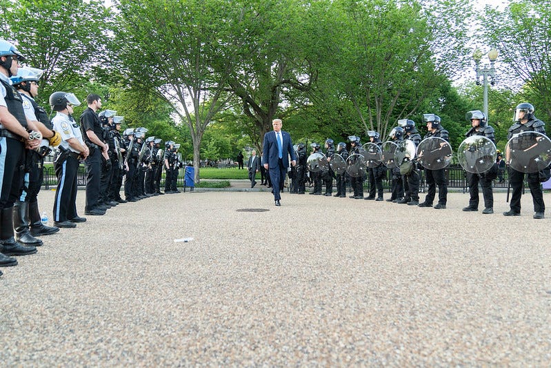 Sean from Louisiana calls in: "Trump hasn't done anything fascist" episode artwork