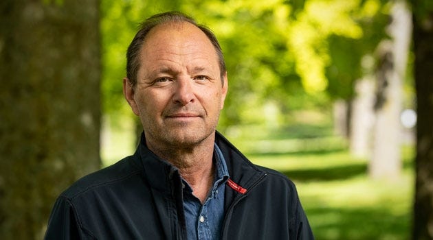 Björn Olsen sågar Sveriges coronahantering
