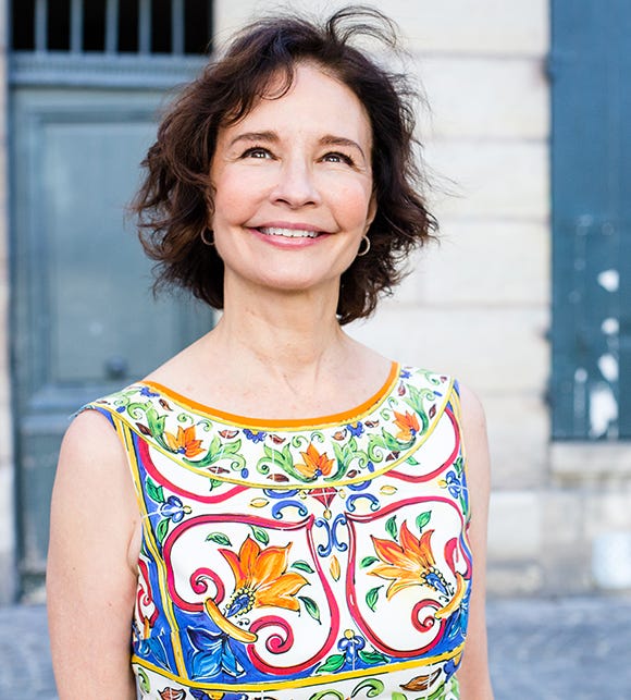Unlocking Your Creative Spirit: Embrace Intuition and Inner Wisdom with Sonia Choquette episode artwork