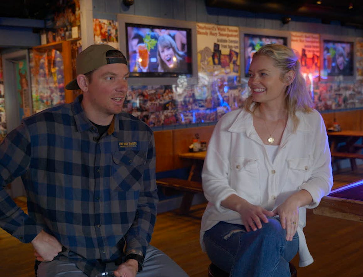 Justin and Lauren episode artwork
