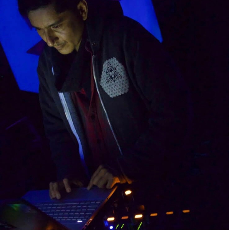 Dancing In The Dark With All Your Heart: The Psytrance Adventures of Alan Parx | 451