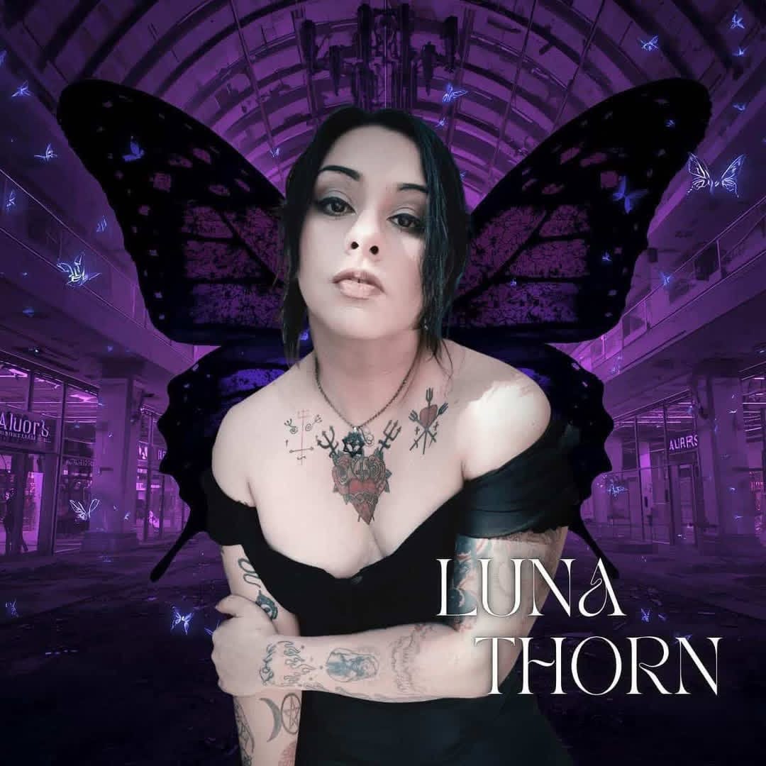 The Goth/Metal/Synthpop Adventures Of Witch Mermaid Diva Luna Thorn | 474