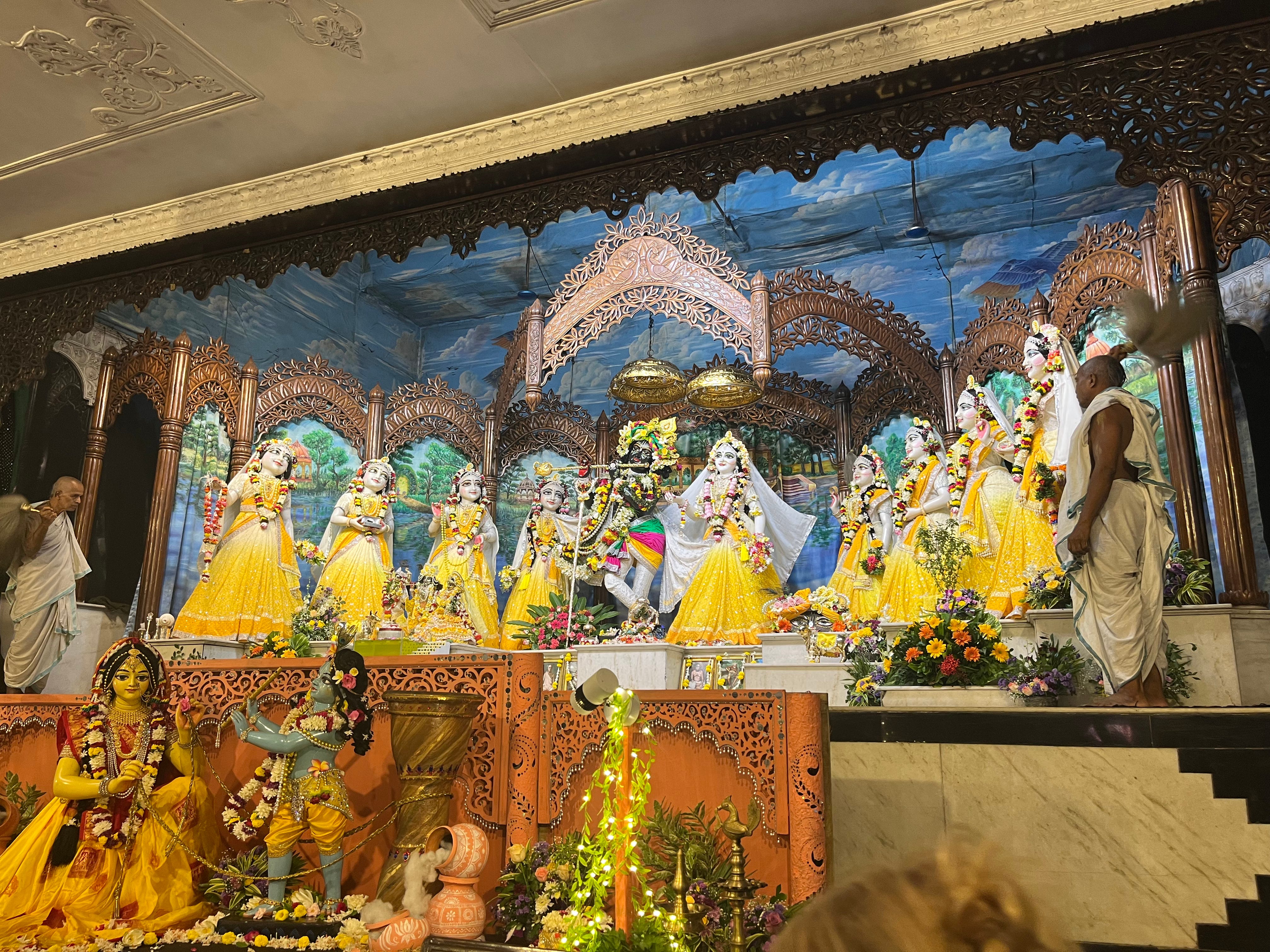 Audio: Trust Kṛṣṇa at every turn. He’s coordinating everything. (Kartika Parikrama, Part 1) episode artwork