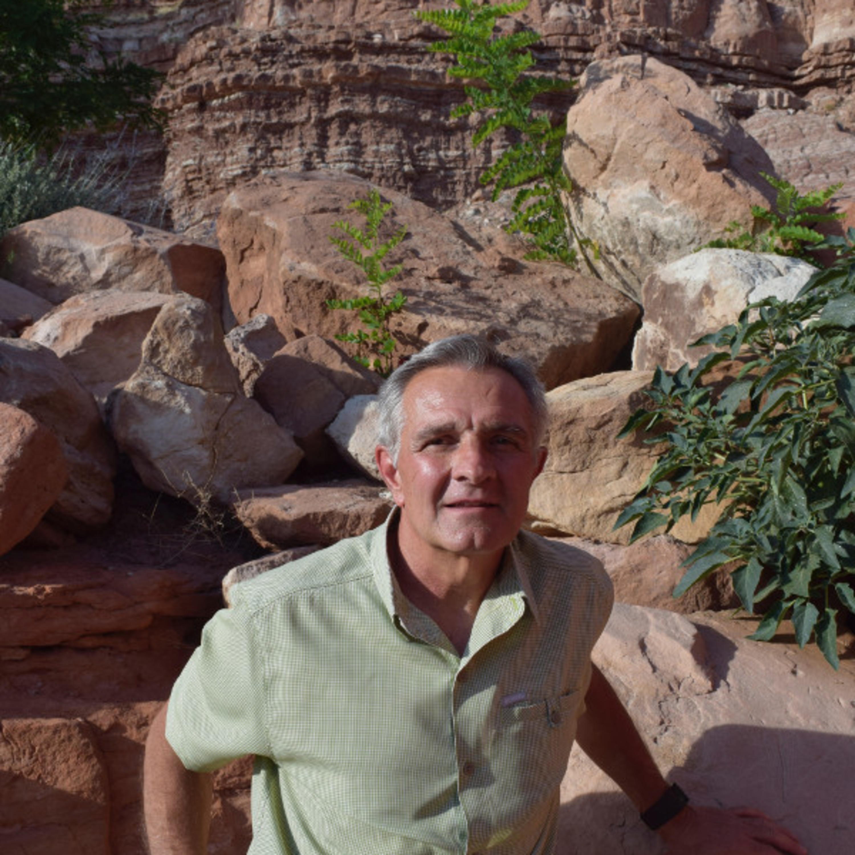 Twin Rocks Trading Post & Cafe Owner On Business in Rural Utah - #plugintodevin episode artwork