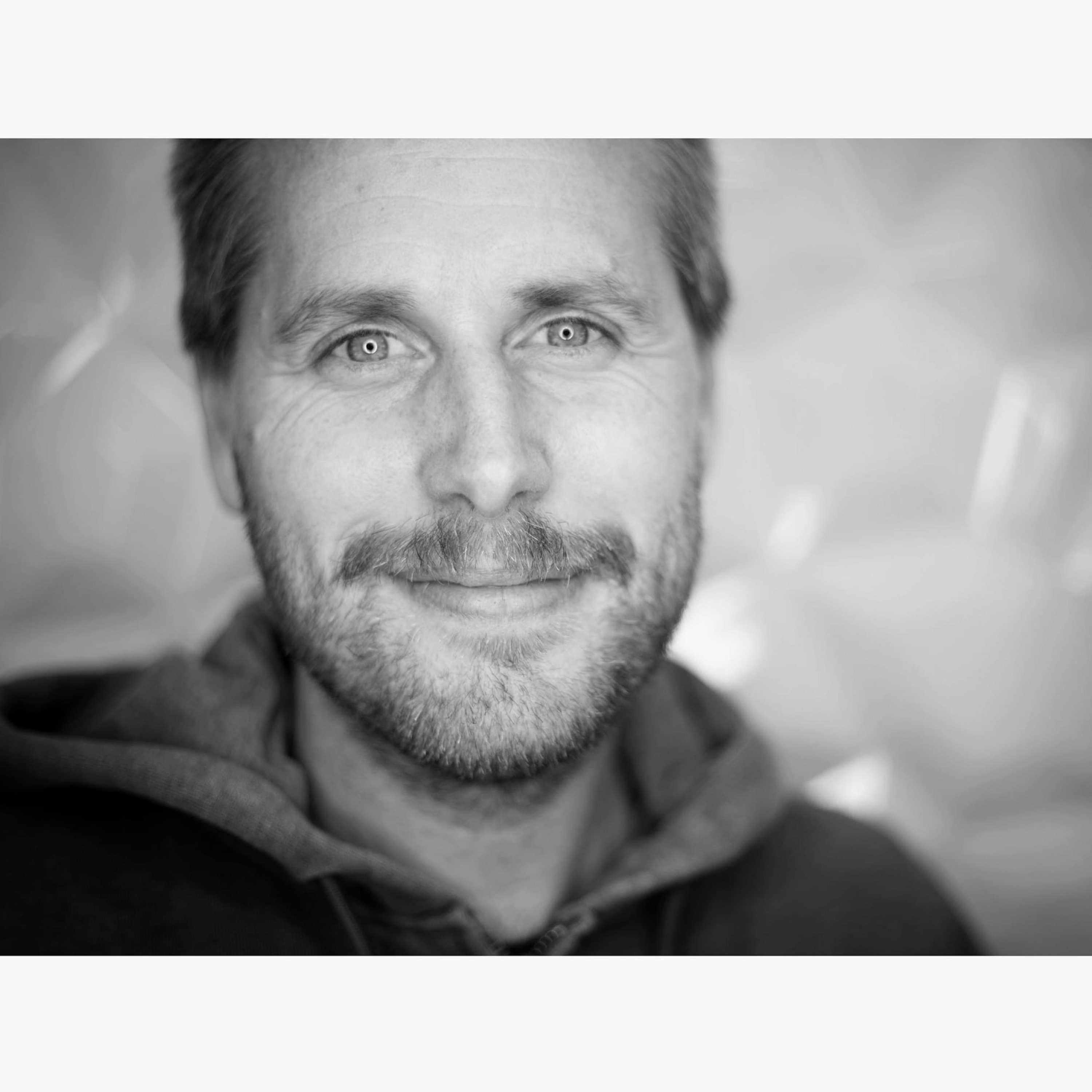 Design Thinking Expert Leads Nonprofit Expedition in Bolivia - #1112 episode artwork