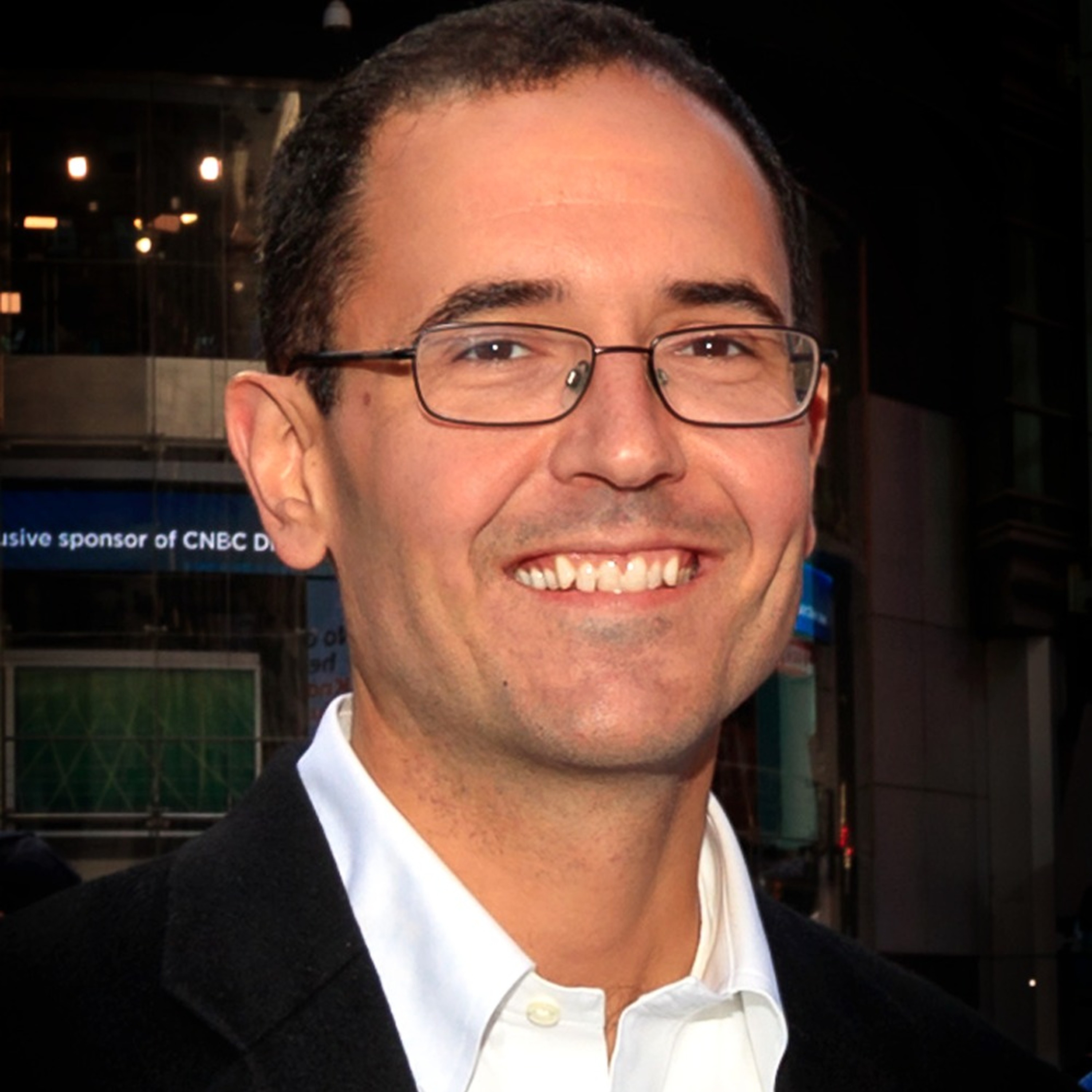 Dating App Purveyor Shares Entrepreneurial Insights - #1093 episode artwork