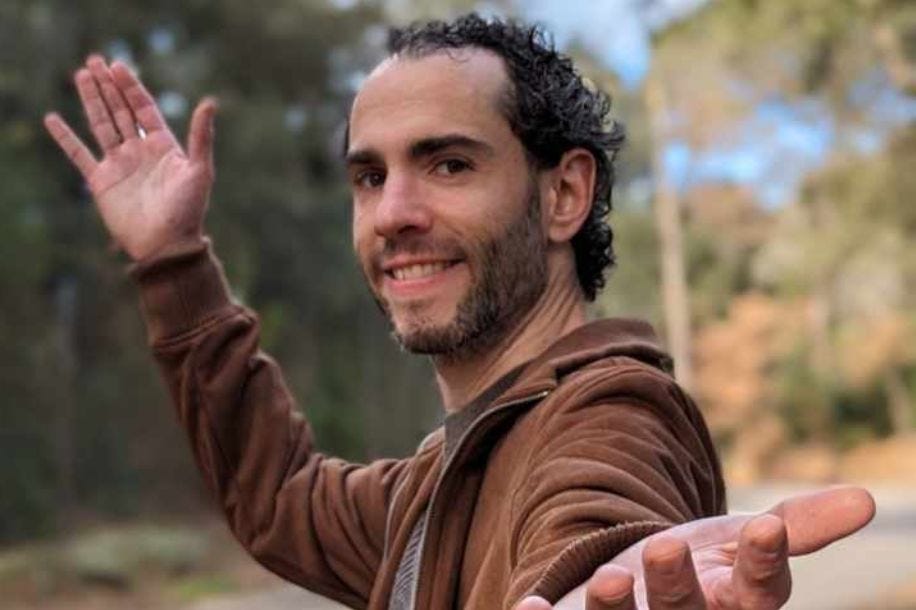 No necesitas hacer más, solo ver con claridad lo que ya tienes delante