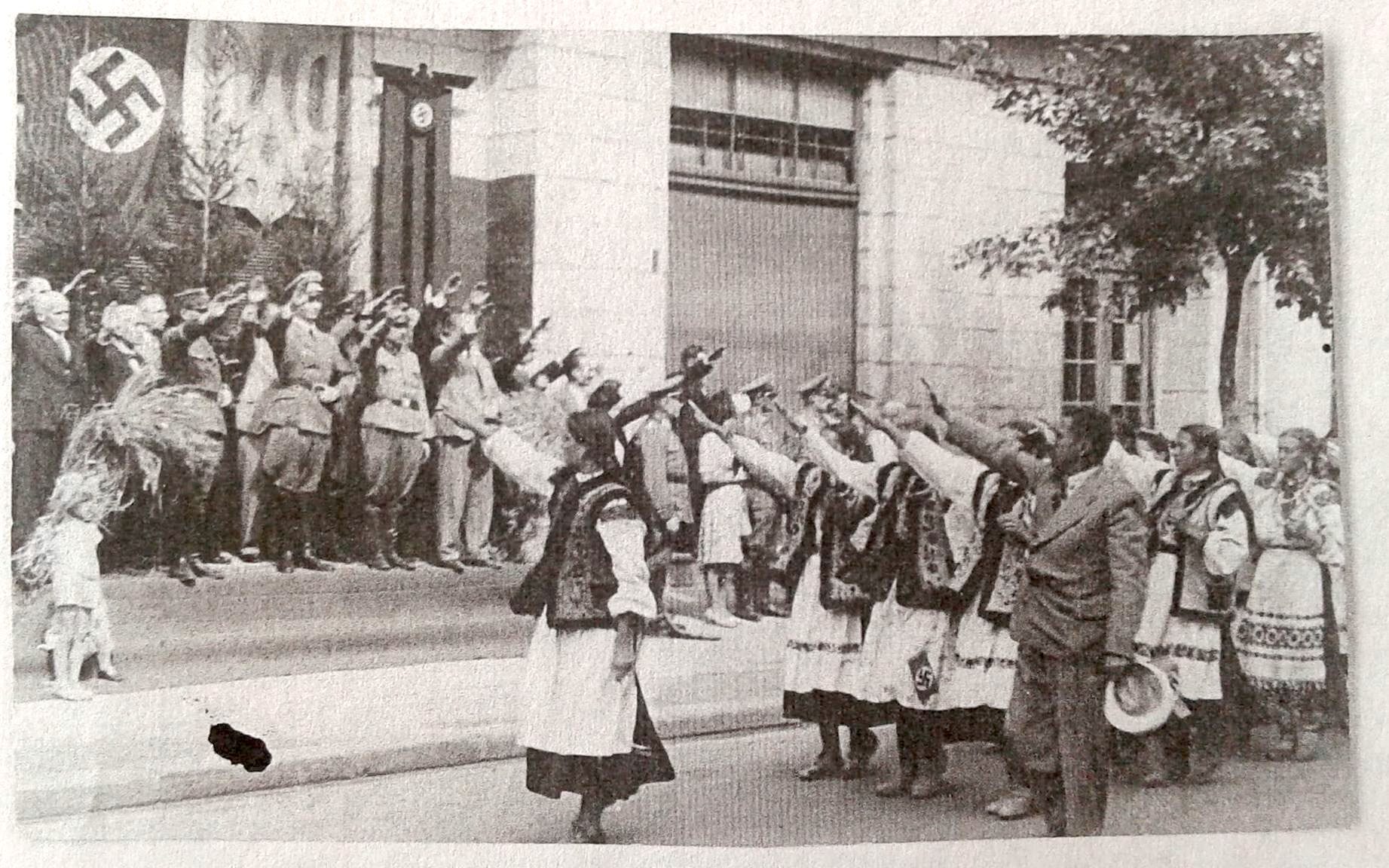 (In bed with) the Russians