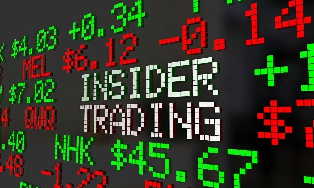 Democrats Are Finally Eating Their Own Over Stock Trading. Good. episode artwork